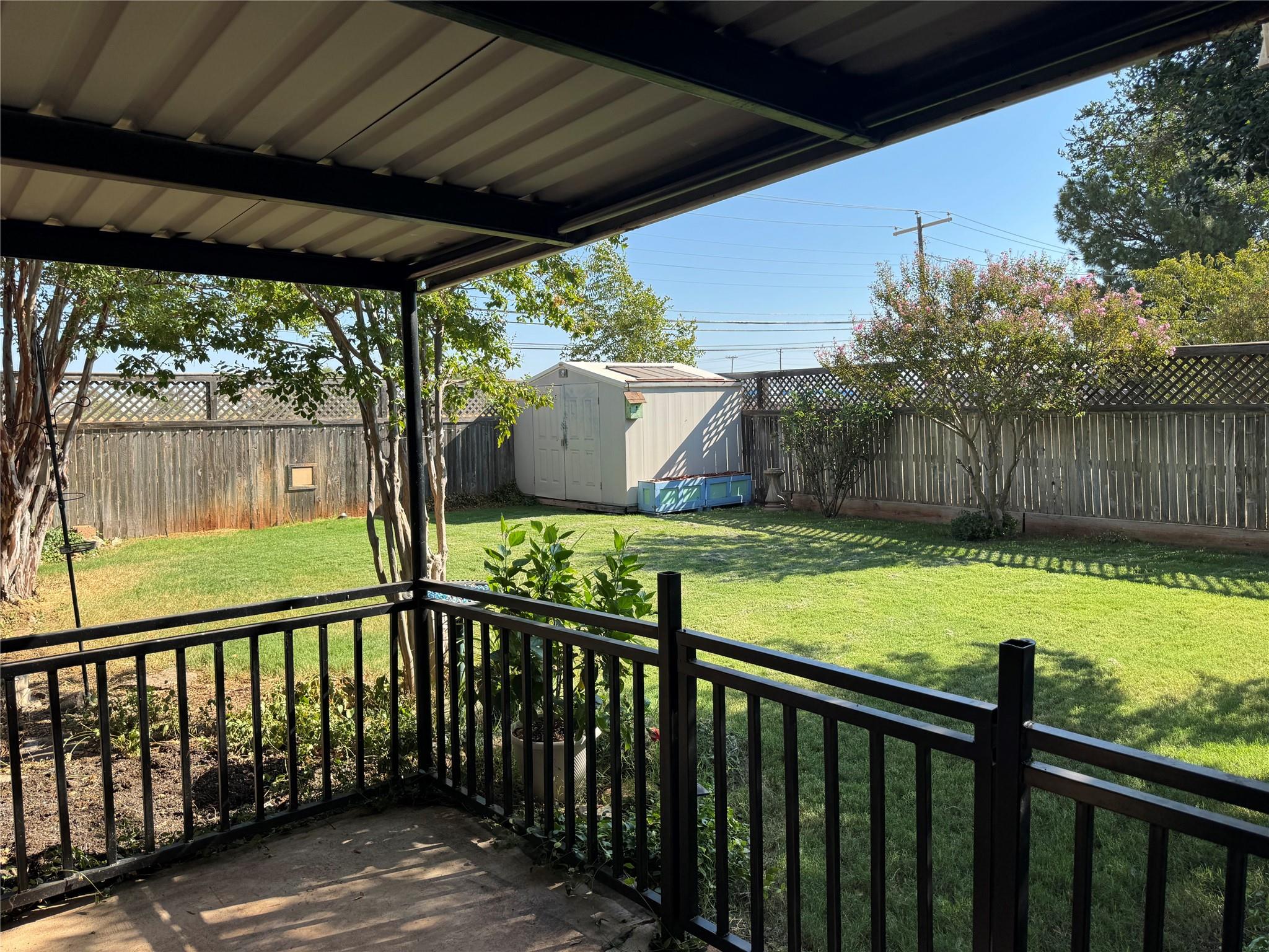 main property photo 18