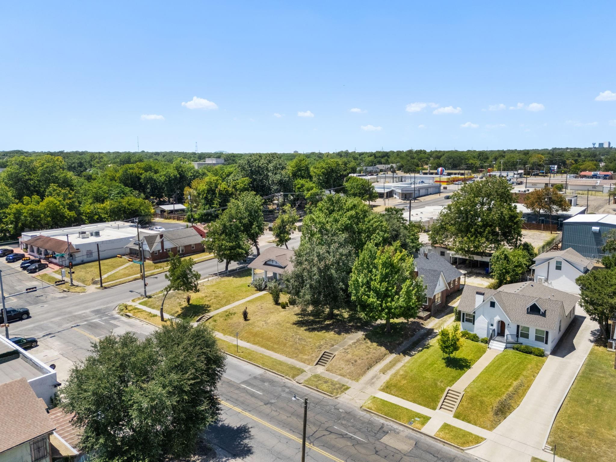 main property photo 25