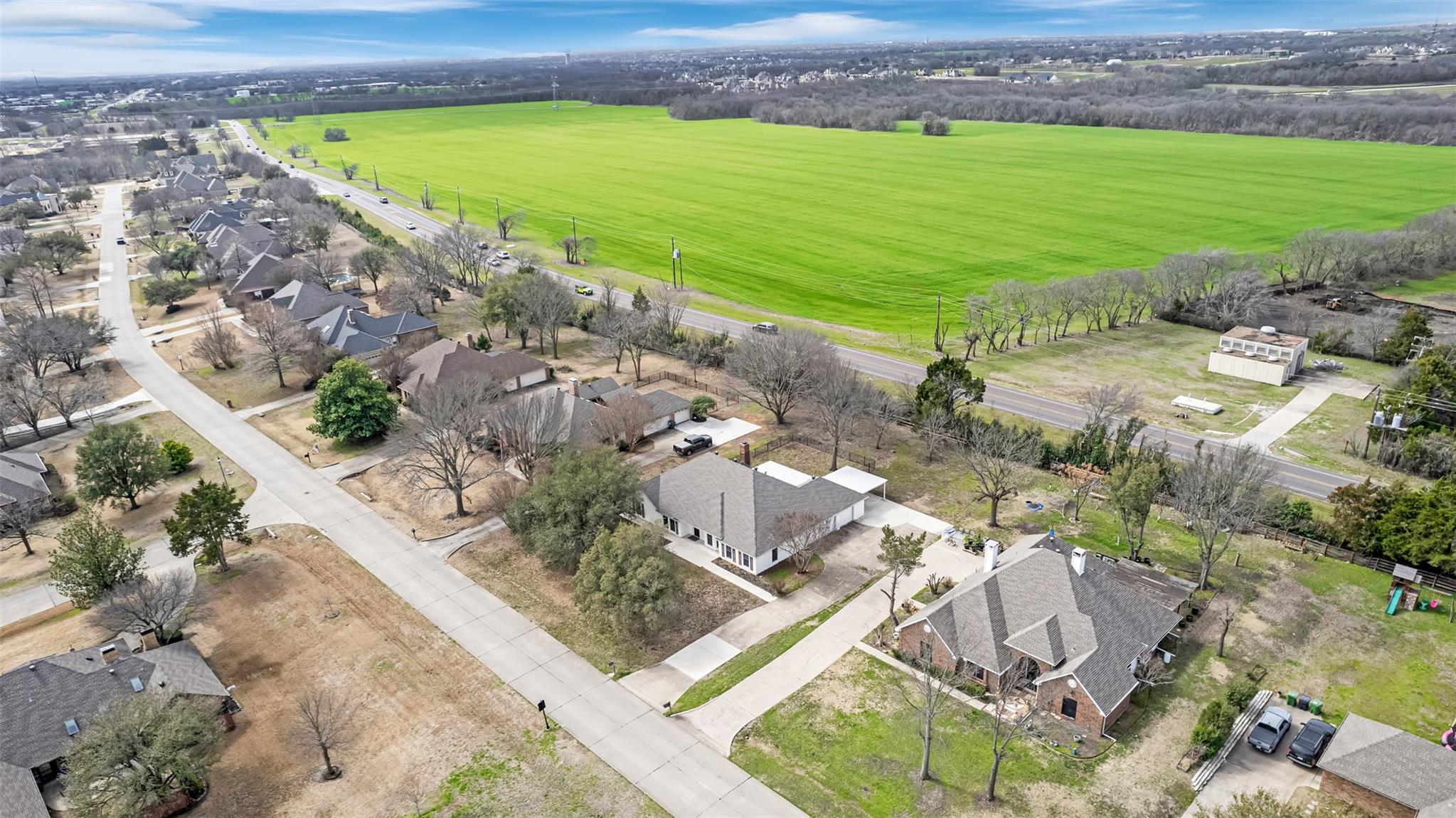 main property photo 38