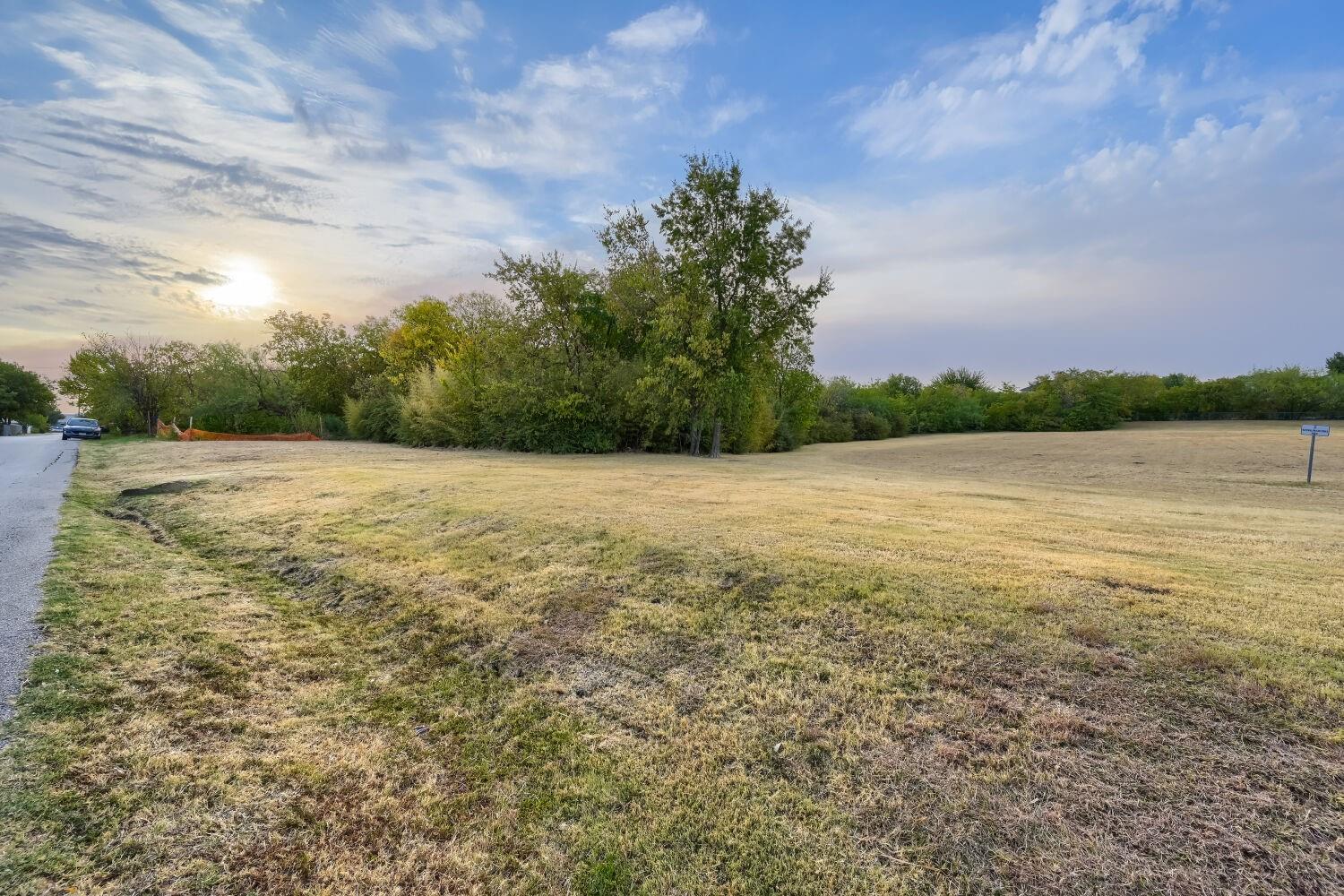 main property photo 6