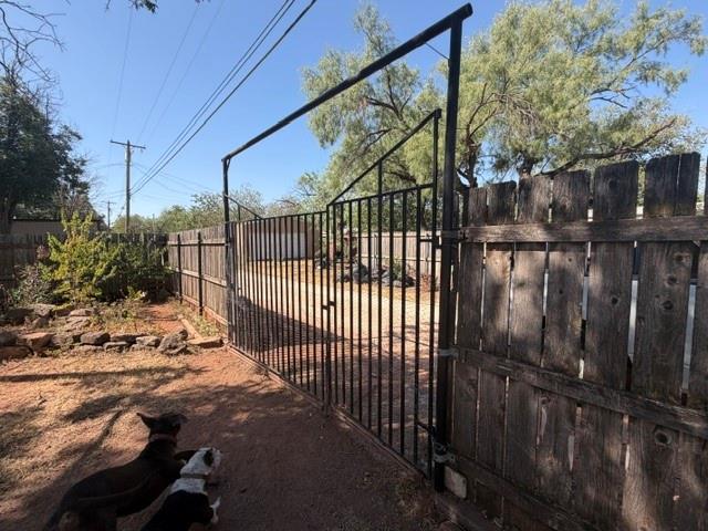 main property photo 36