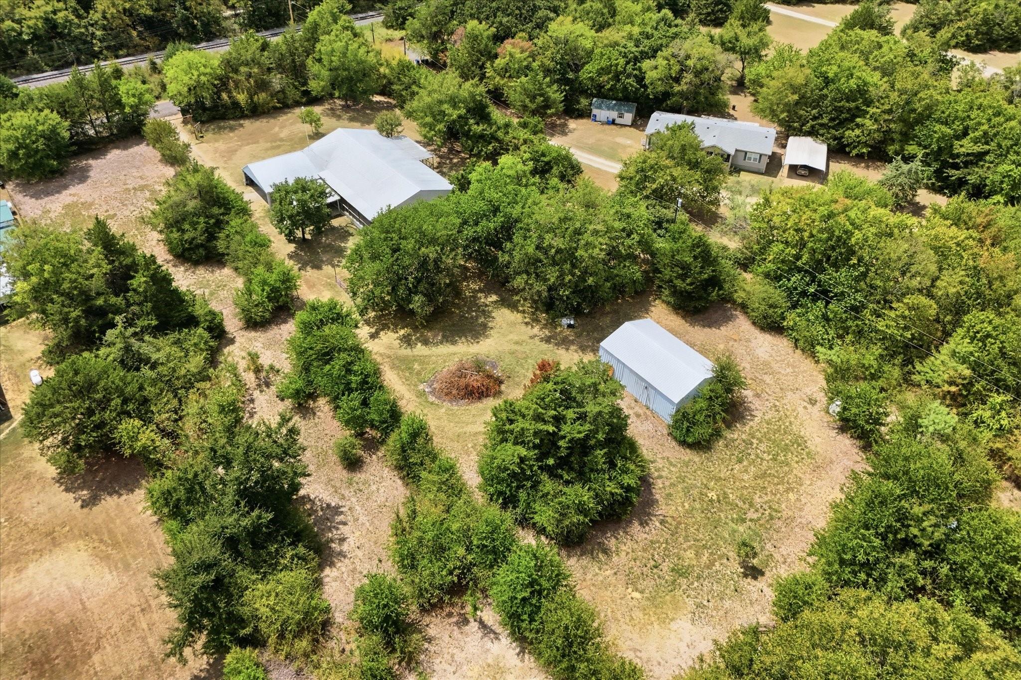 main property photo 35