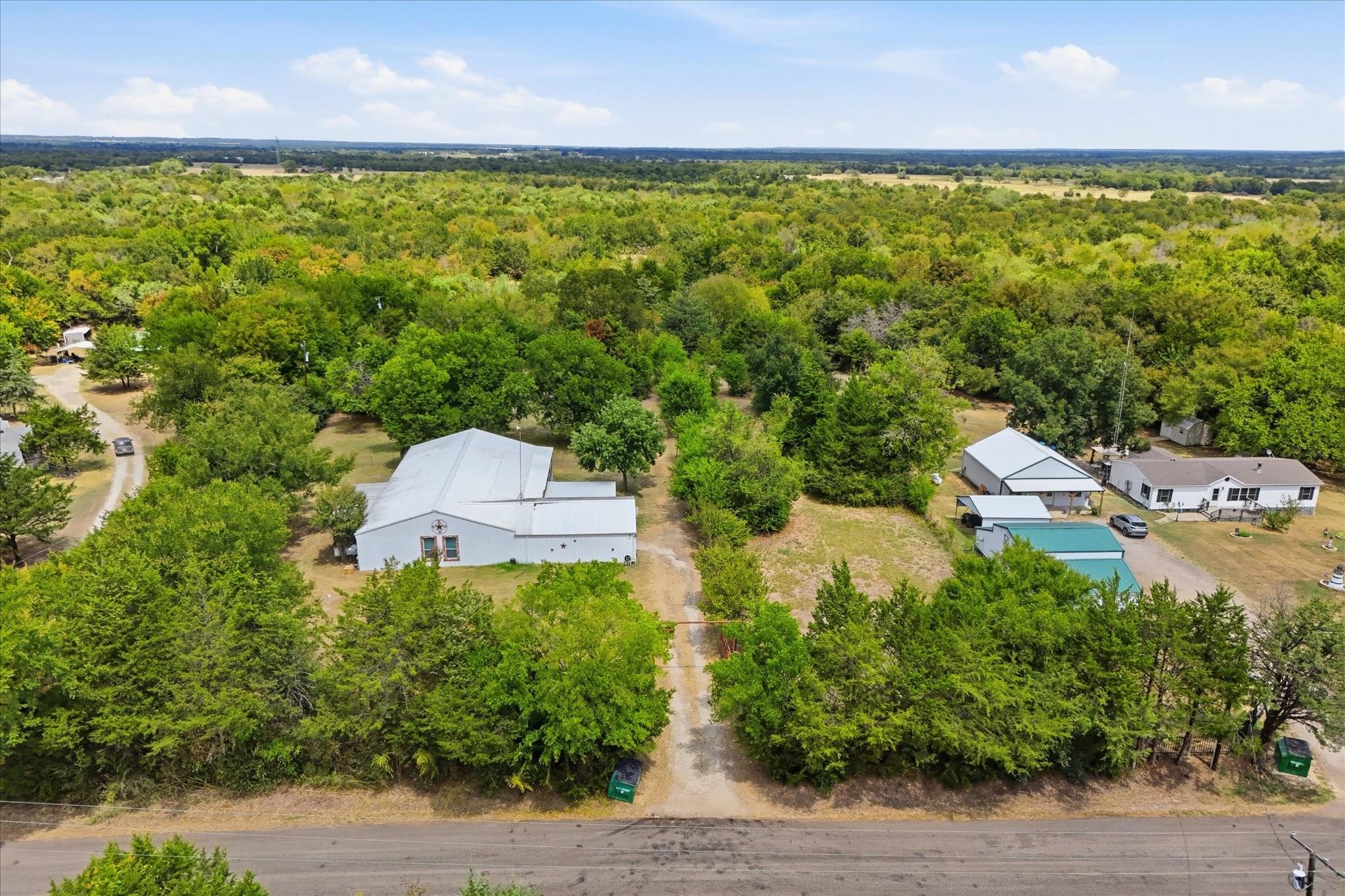 main property photo 37