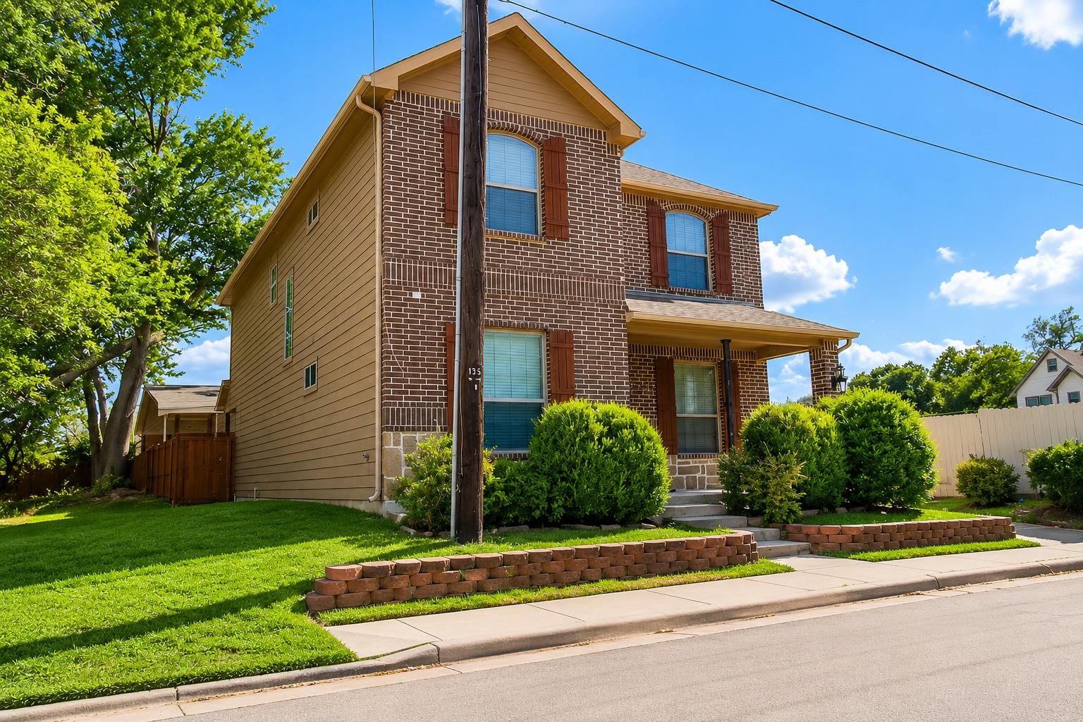 main property photo 1