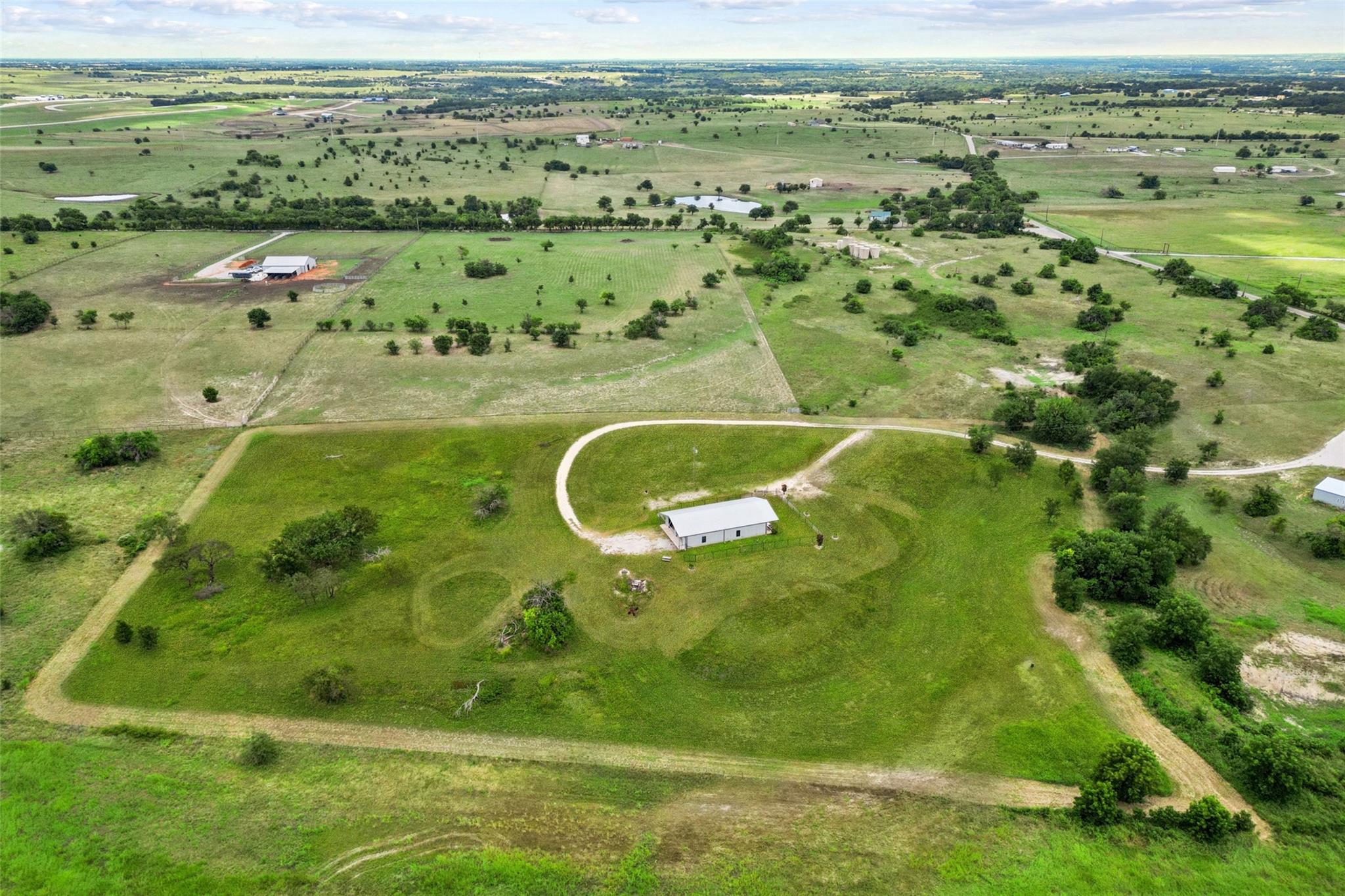 main property photo 14