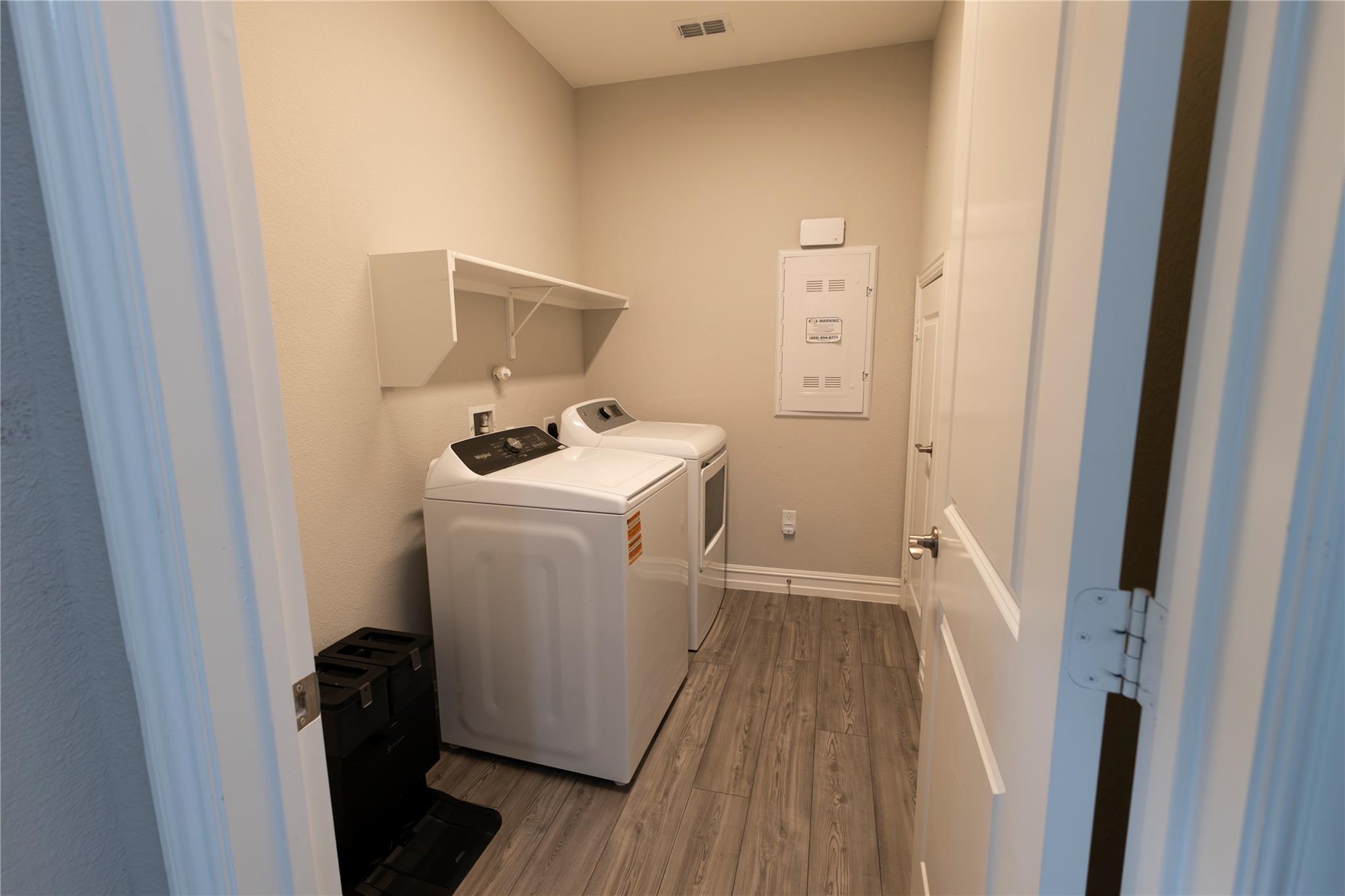 main property photo 12