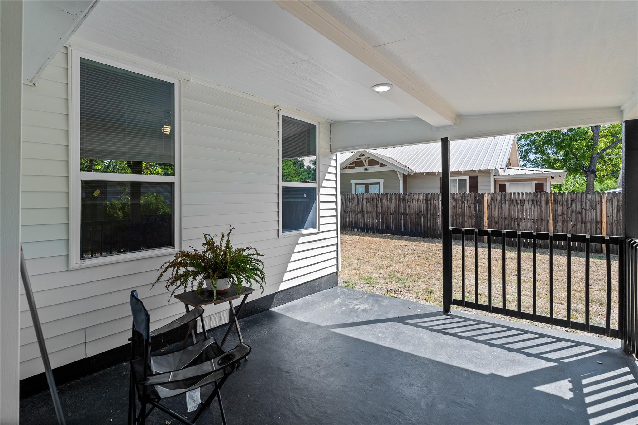 main property photo 26