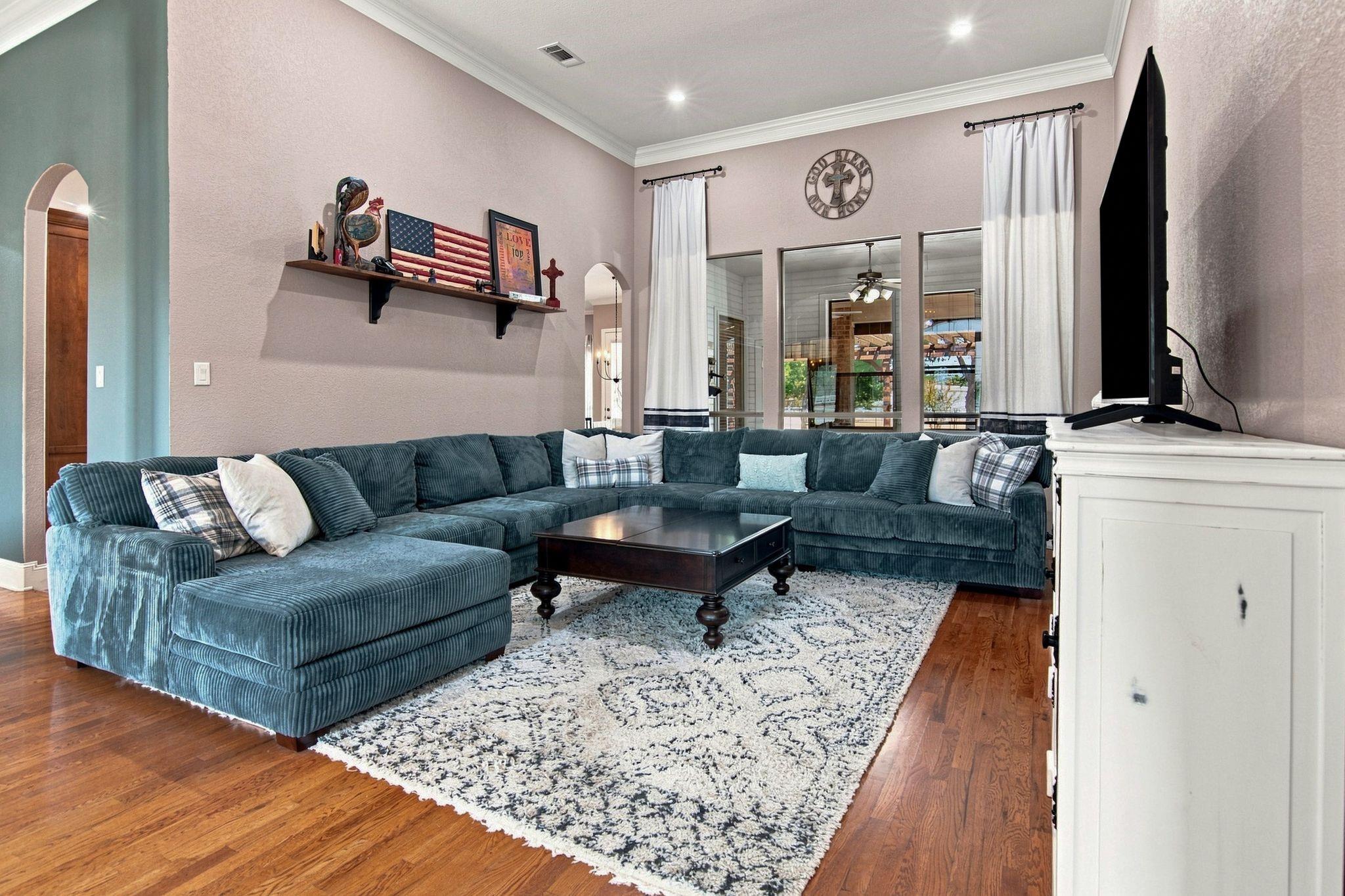 main property photo 12