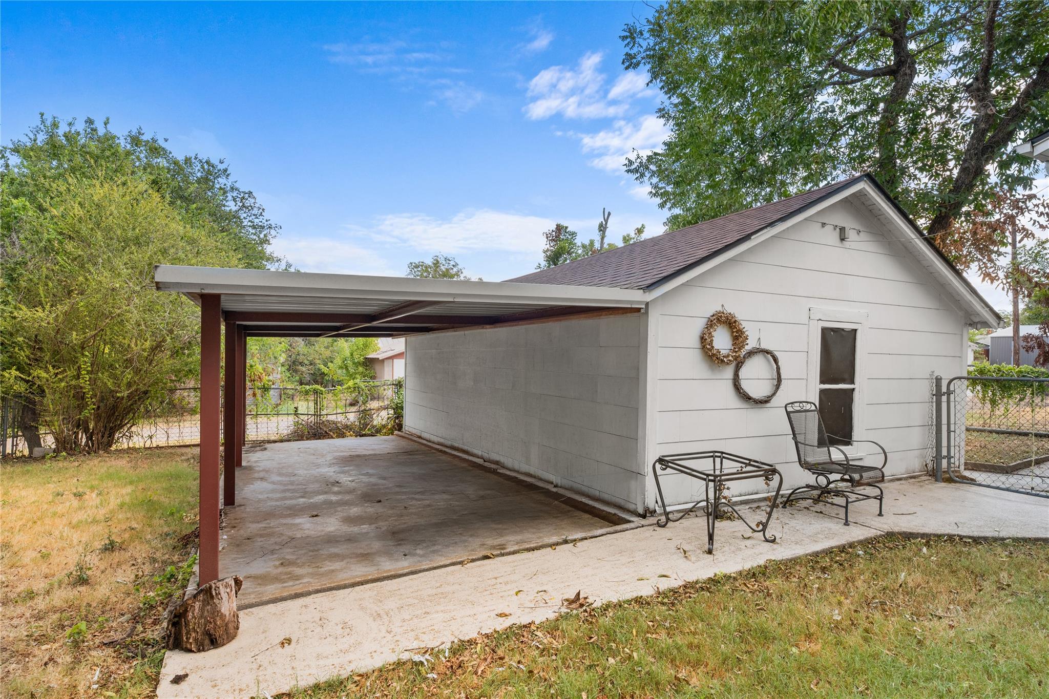 main property photo 21