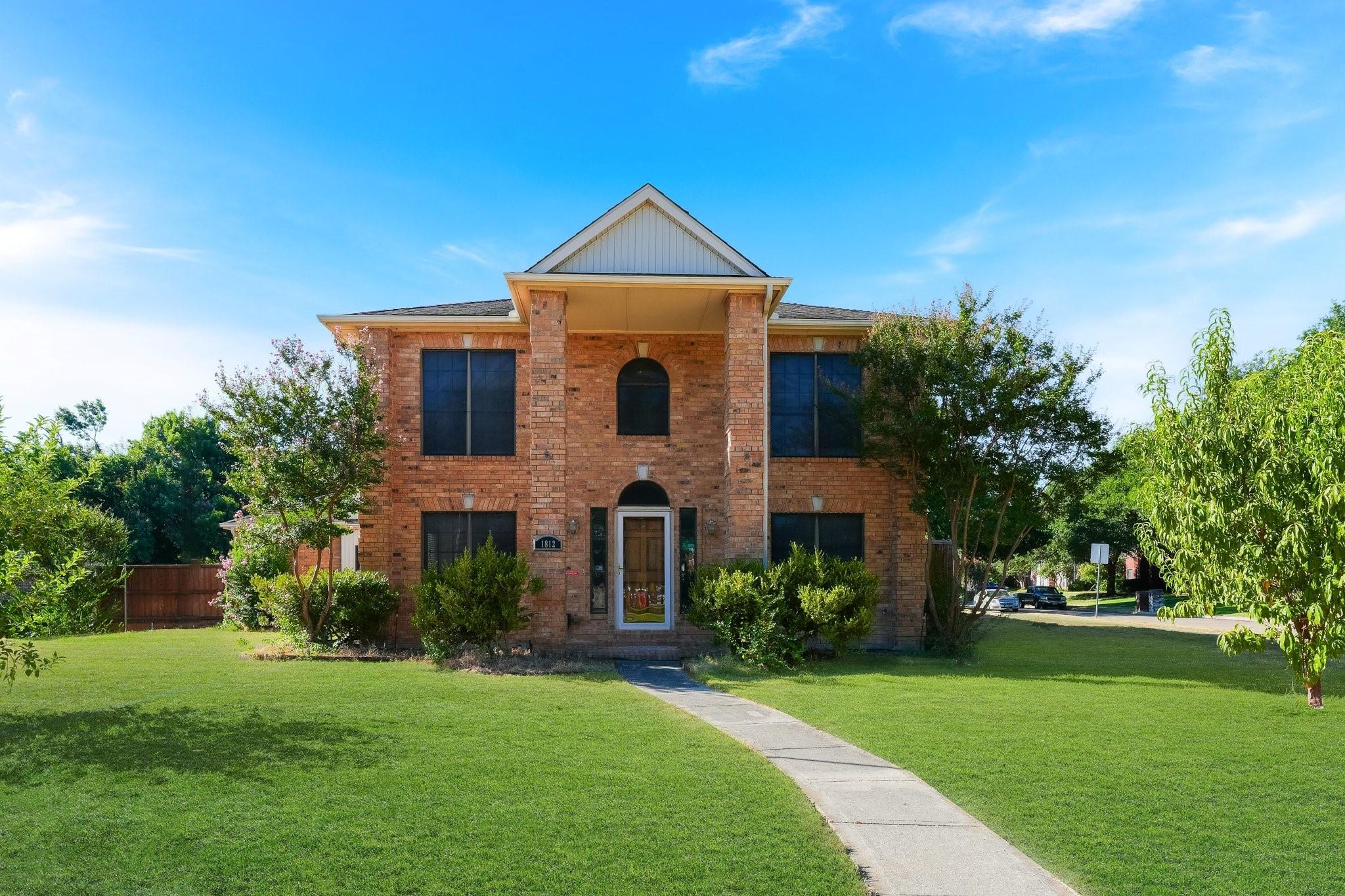 main property photo 2