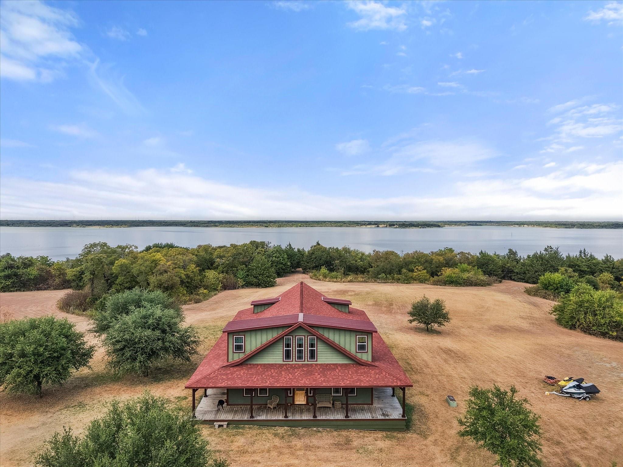 main property photo 30