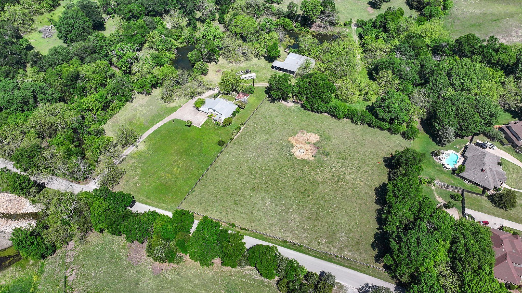 main property photo 8