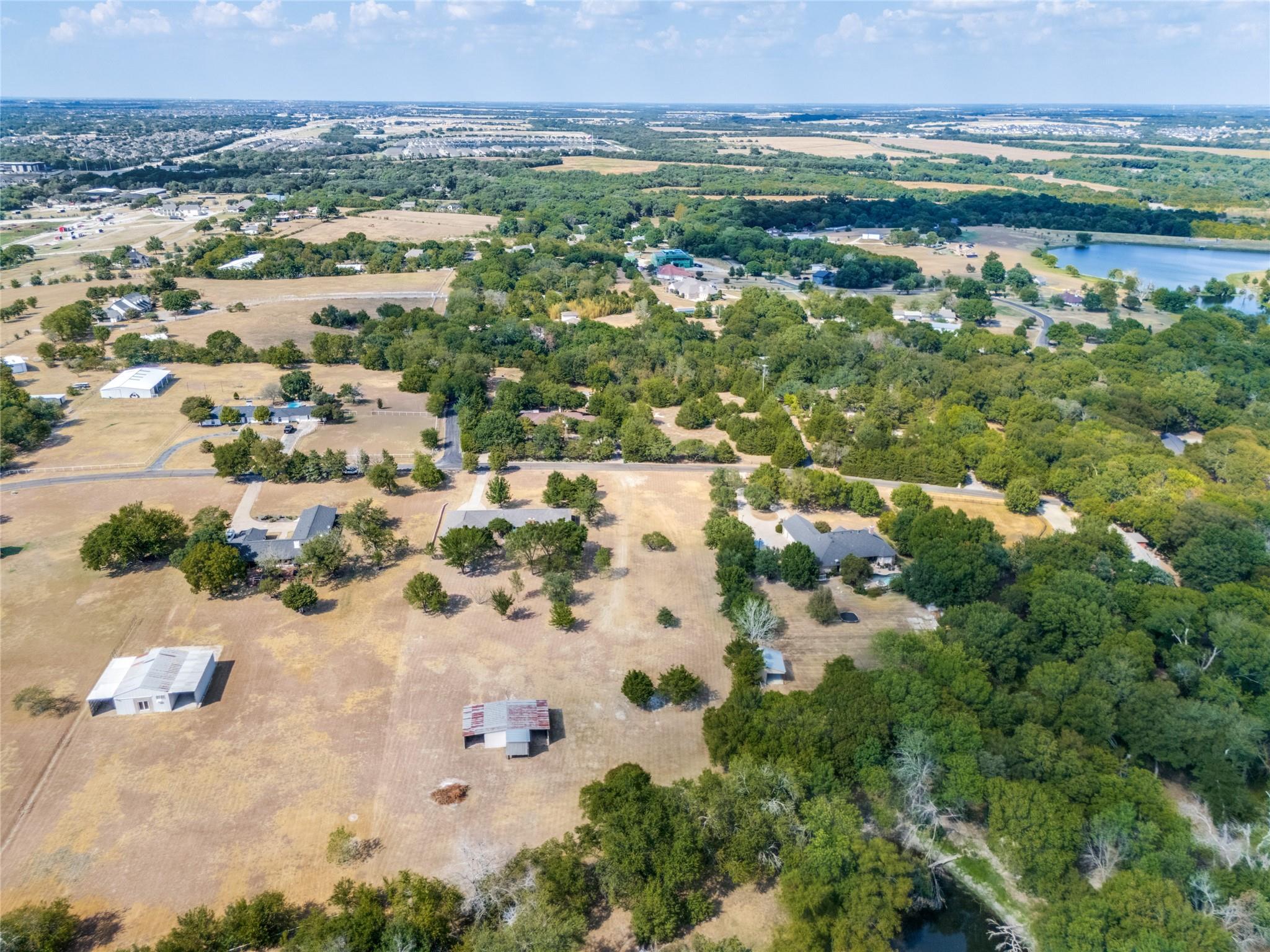 main property photo 33