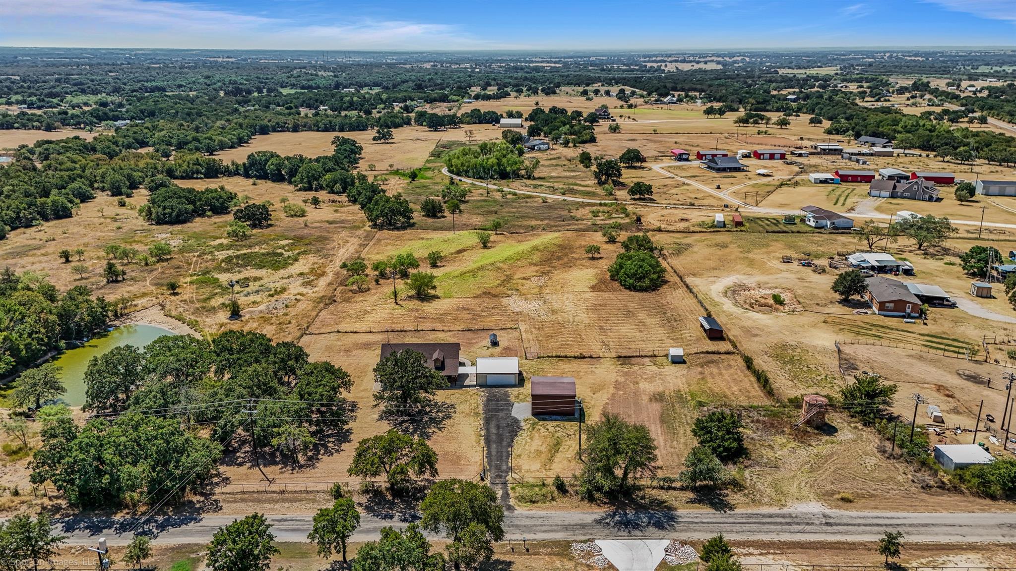 main property photo 33