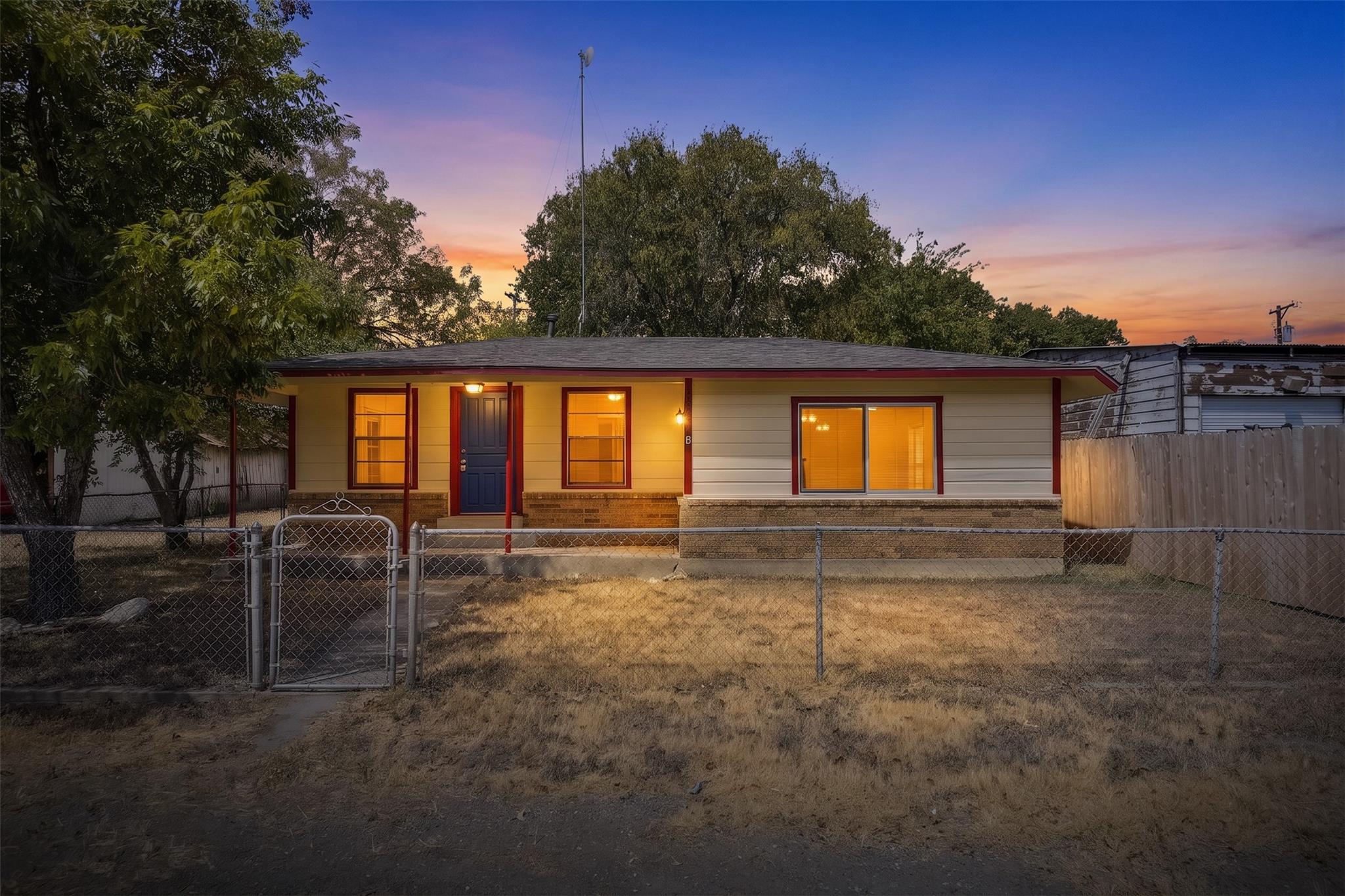 main property photo 27