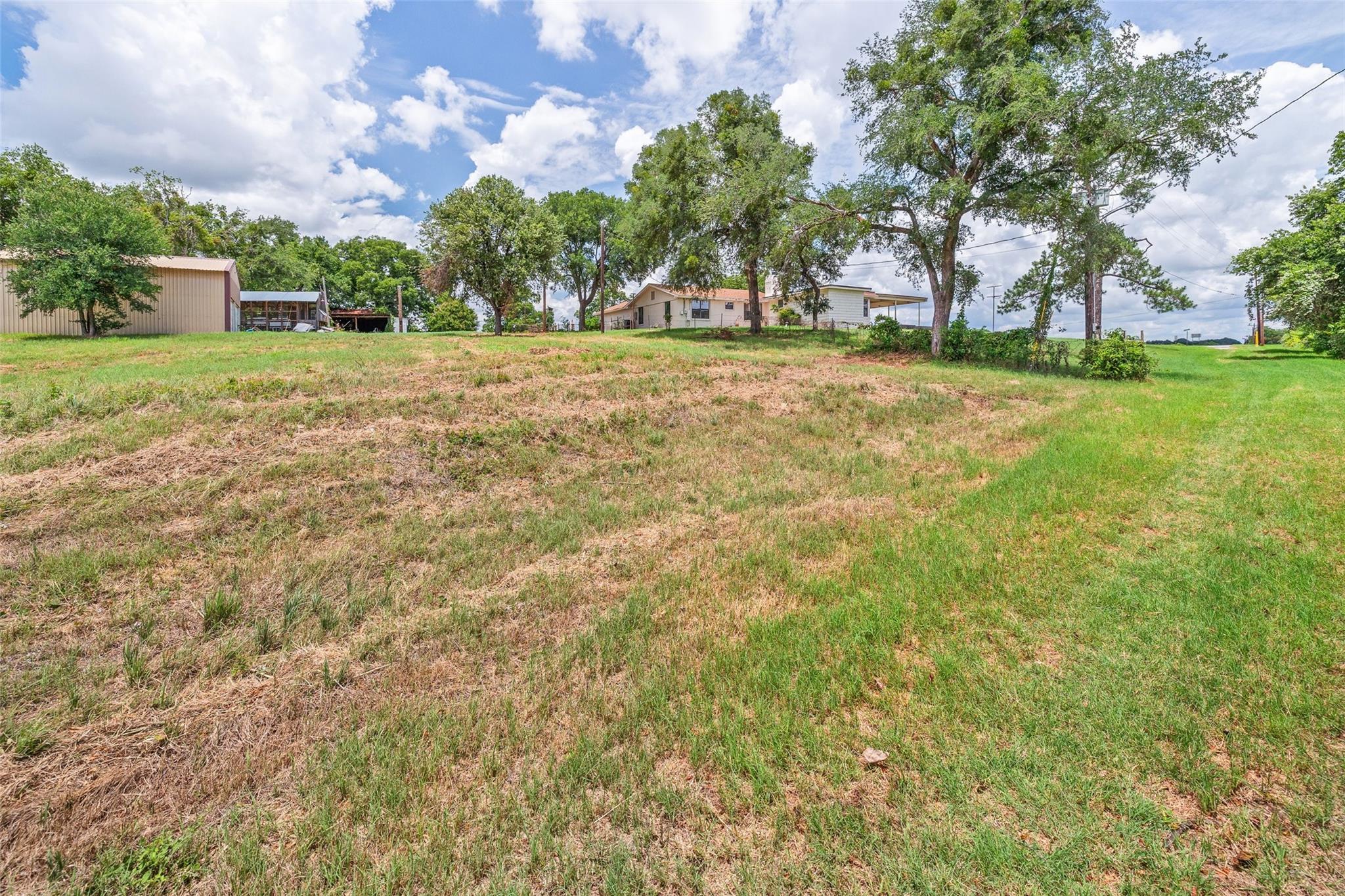 main property photo 20