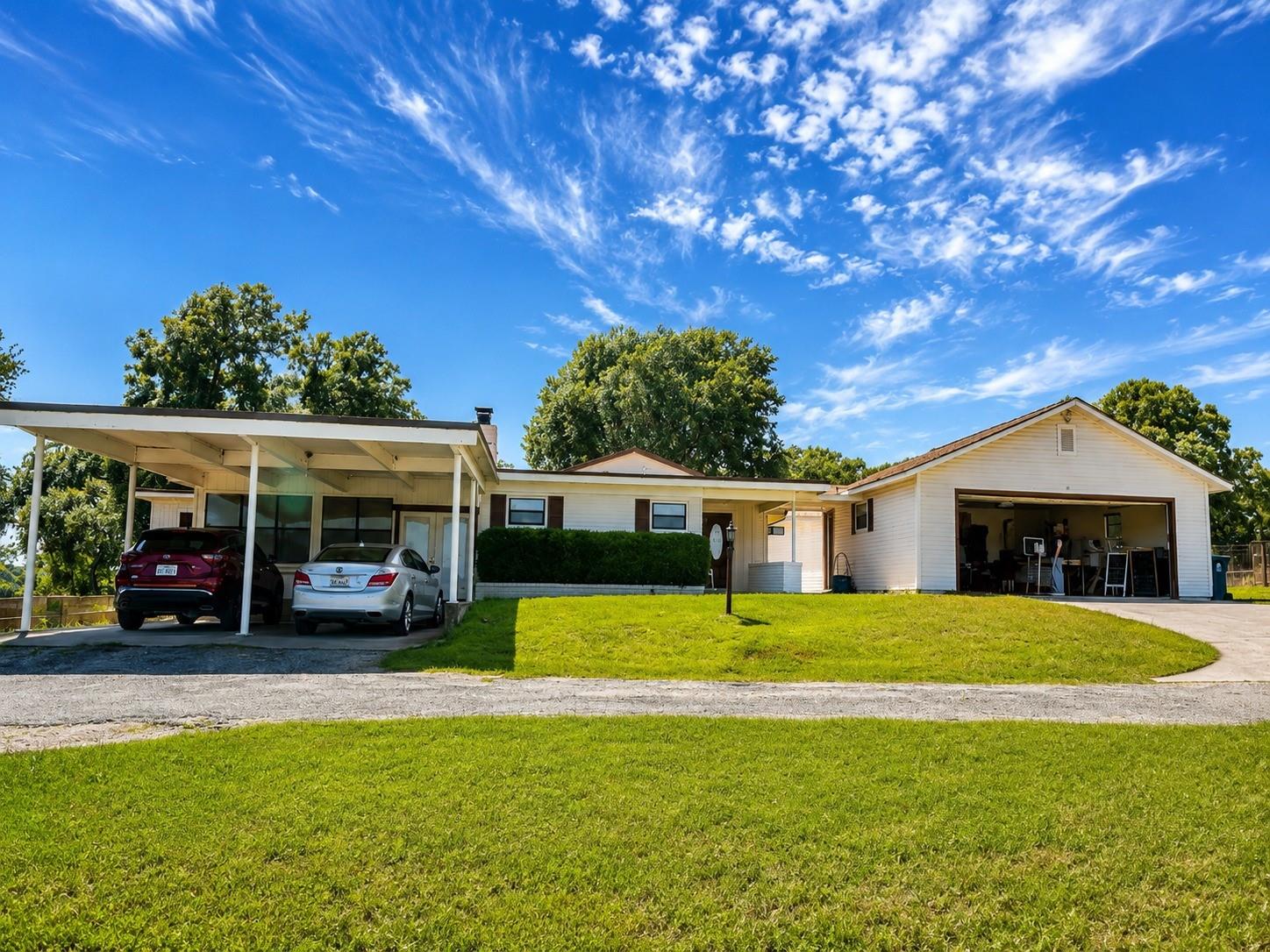 main property photo 22