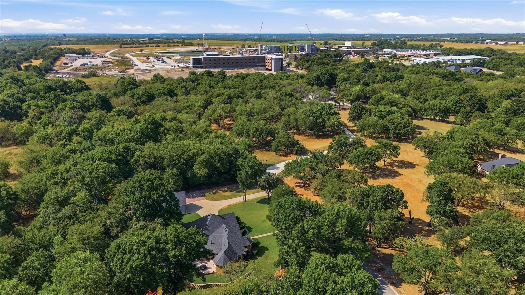 main property photo 11