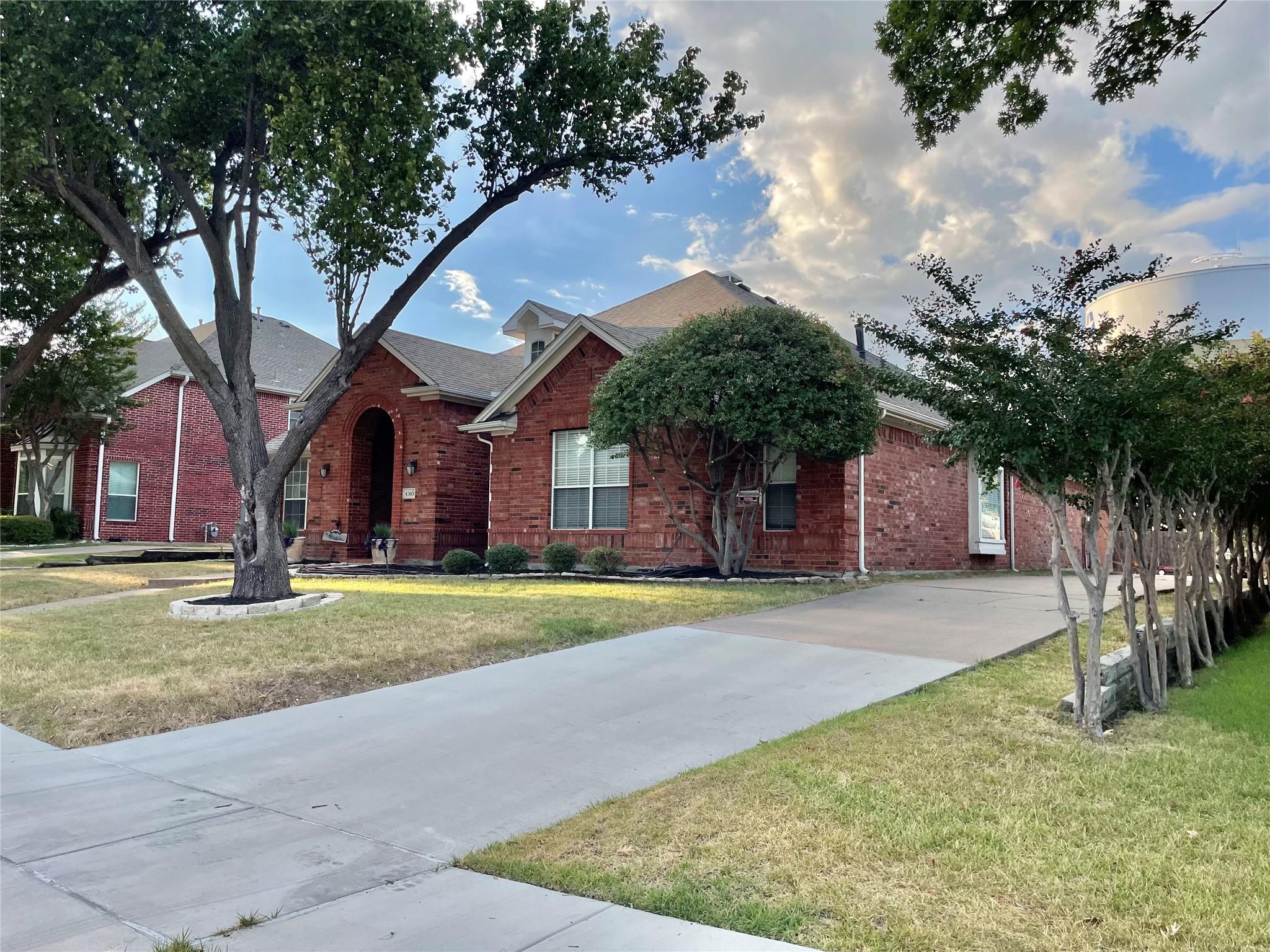 main property photo 3