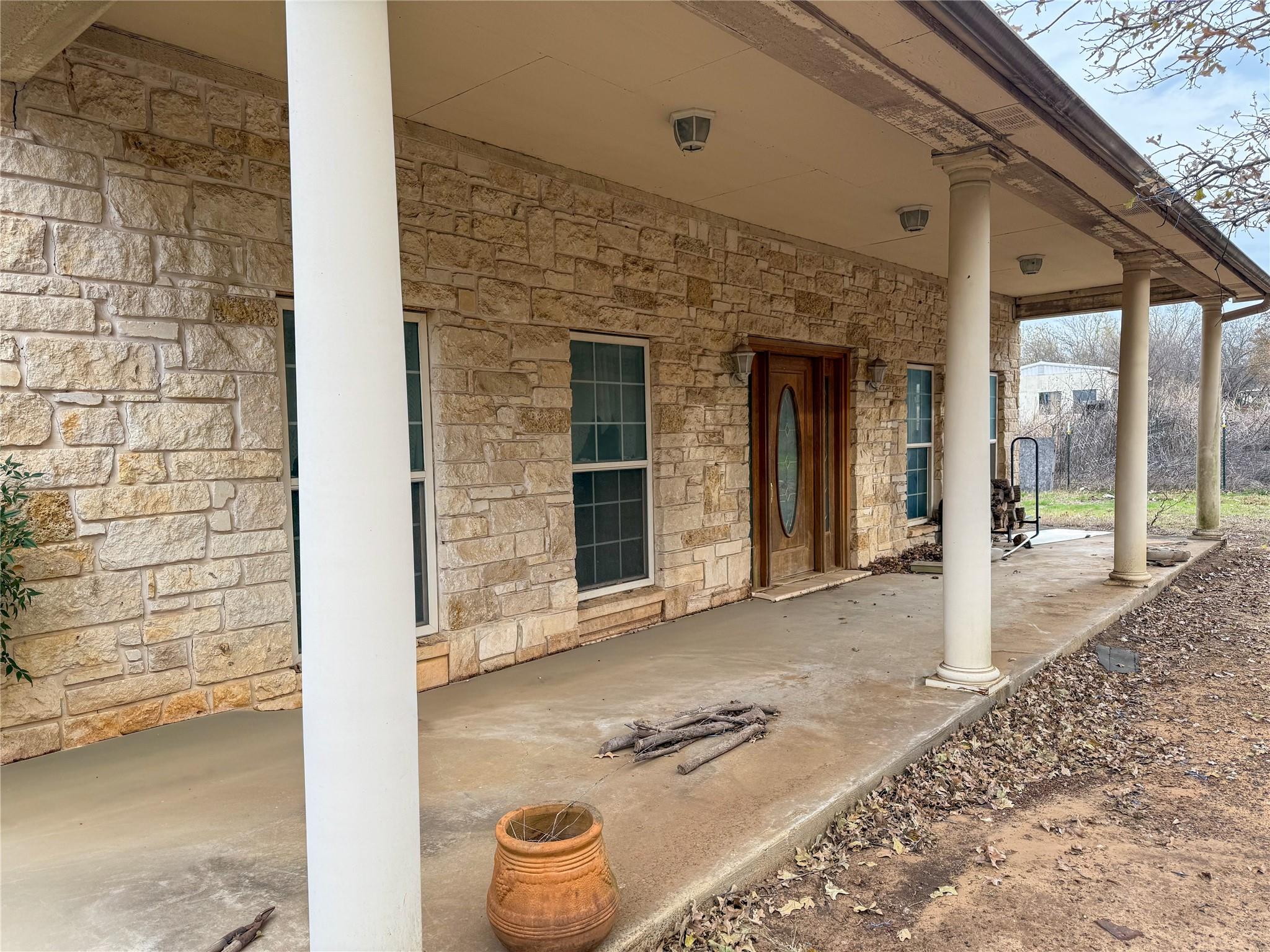 main property photo 4