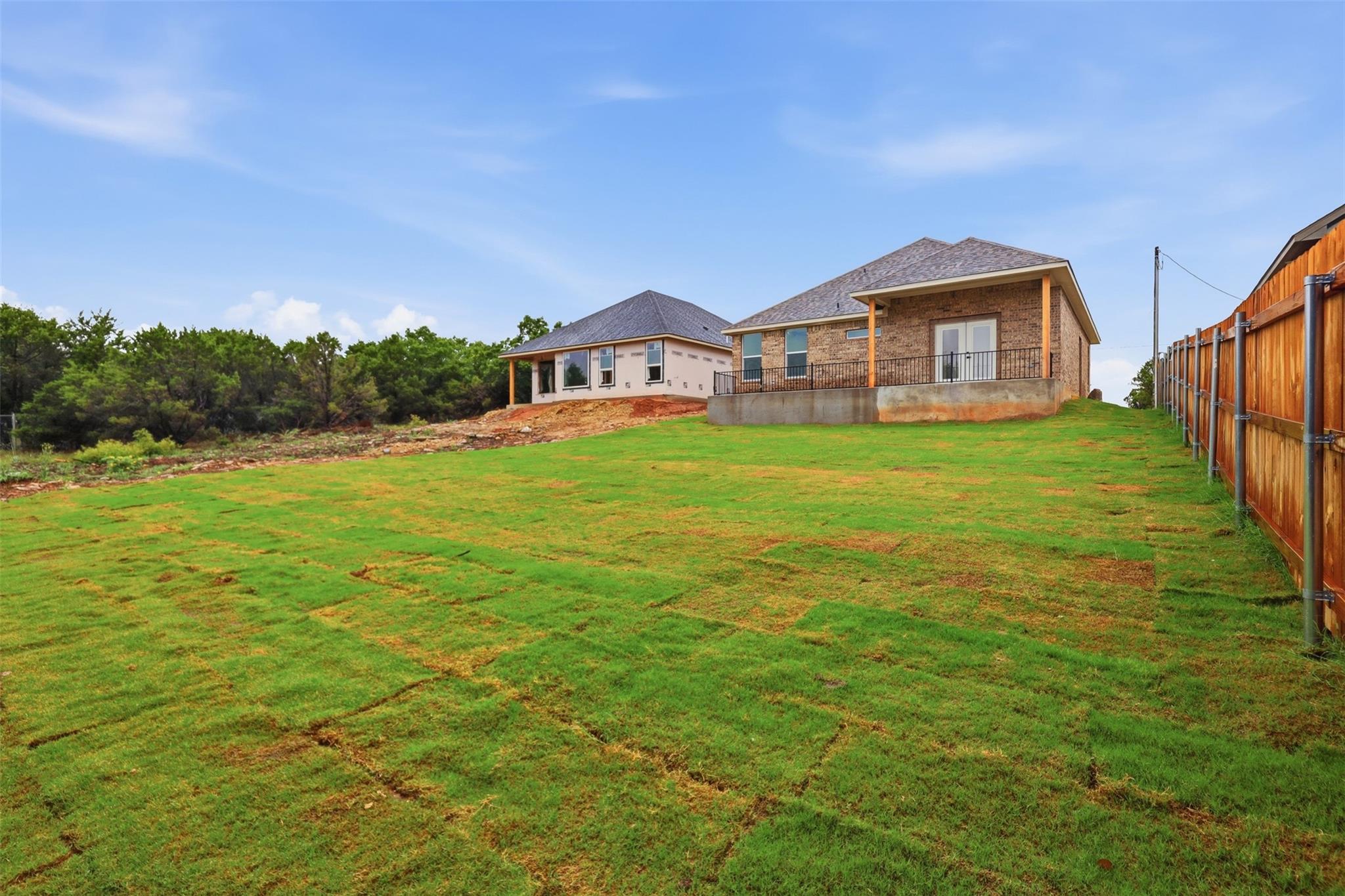 main property photo 23
