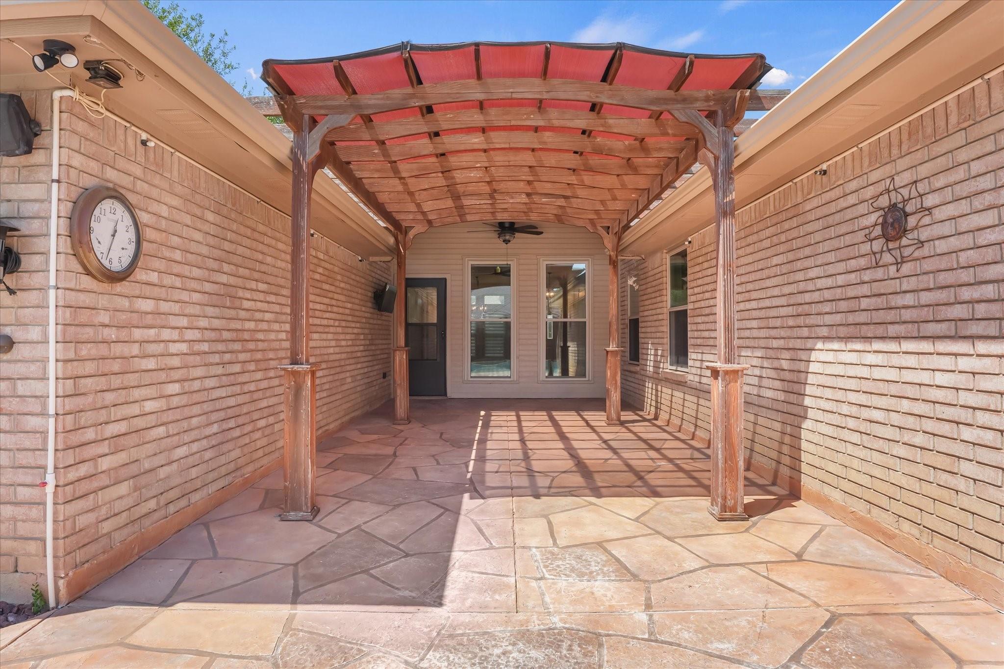 main property photo 24