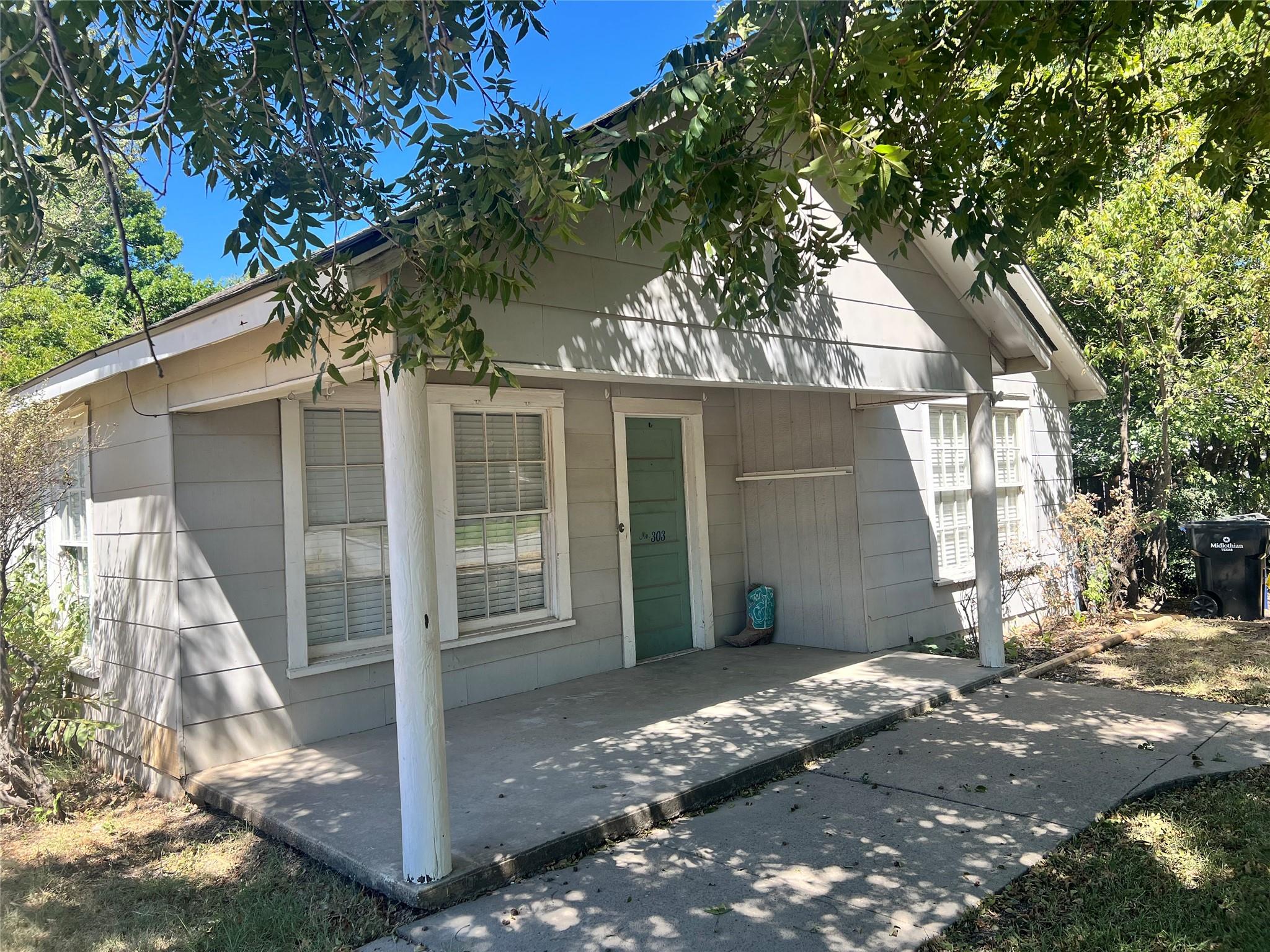 main property photo 1
