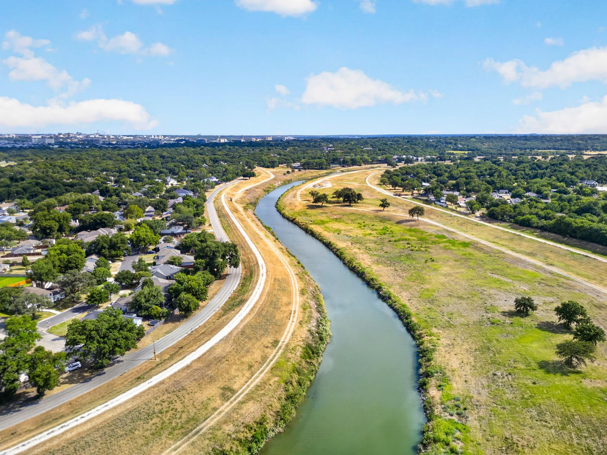 main property photo 37