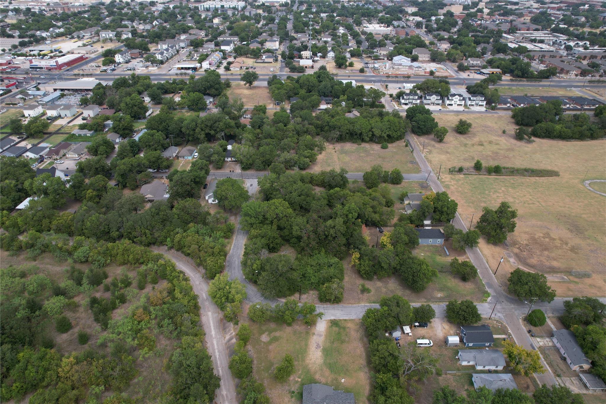 main property photo 15