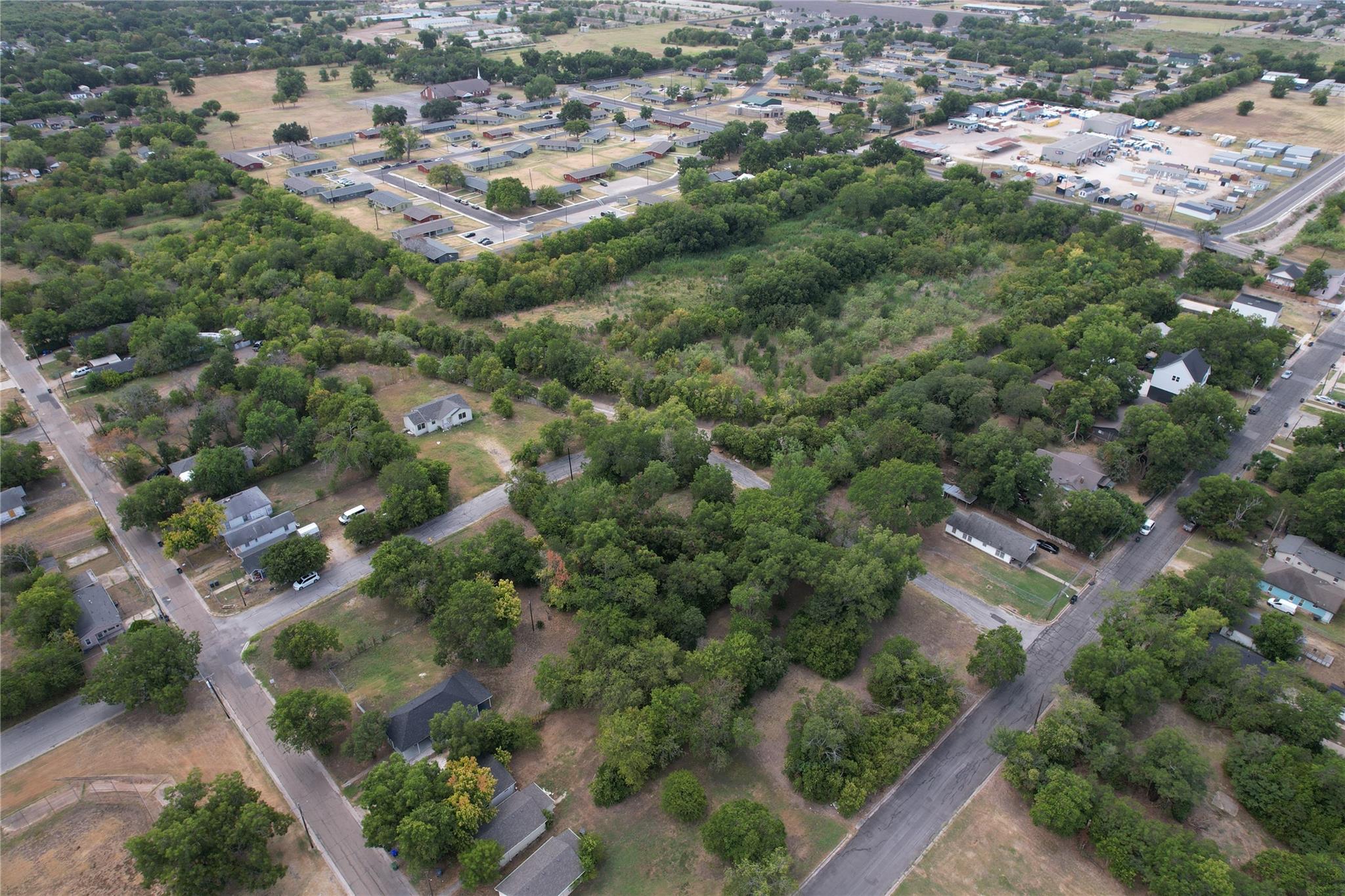main property photo 9