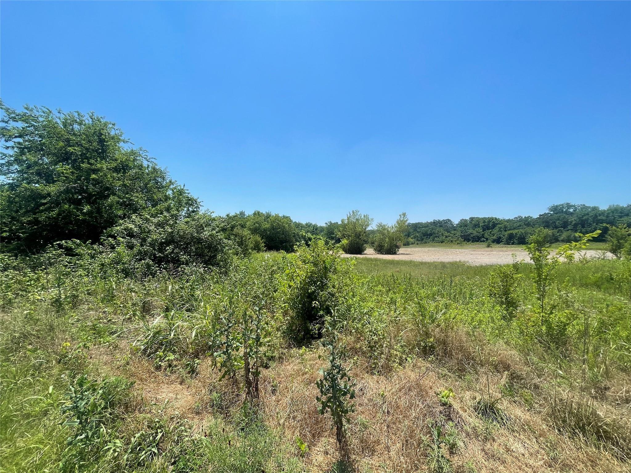 main property photo 6
