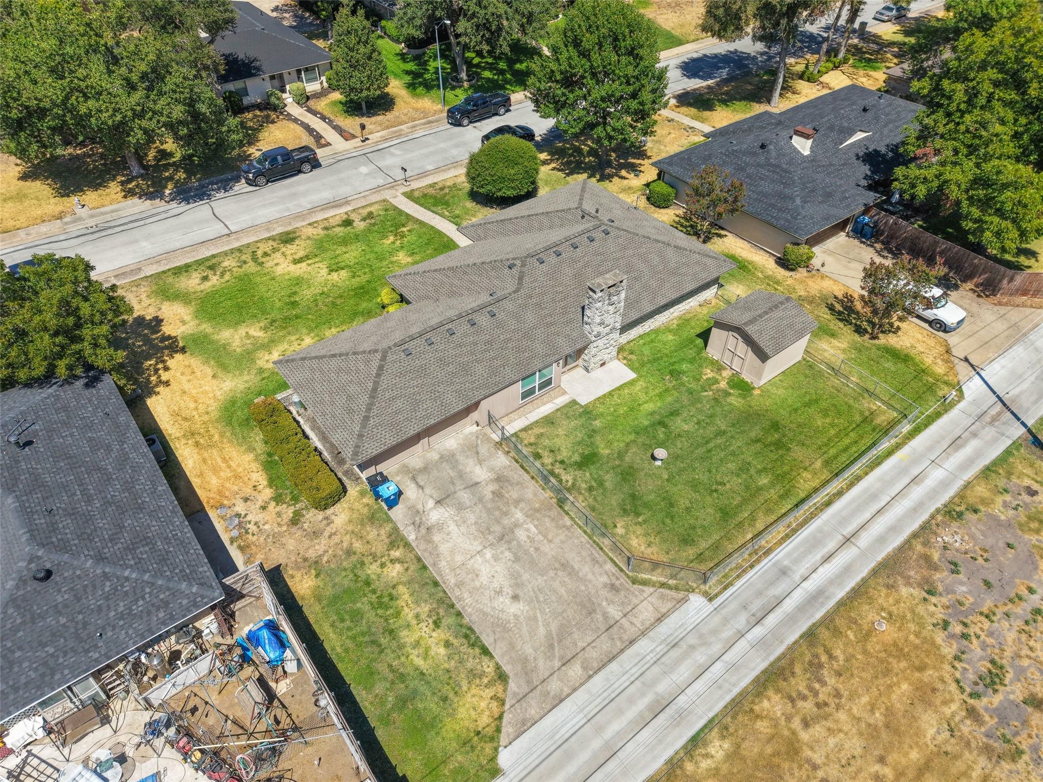 main property photo 31