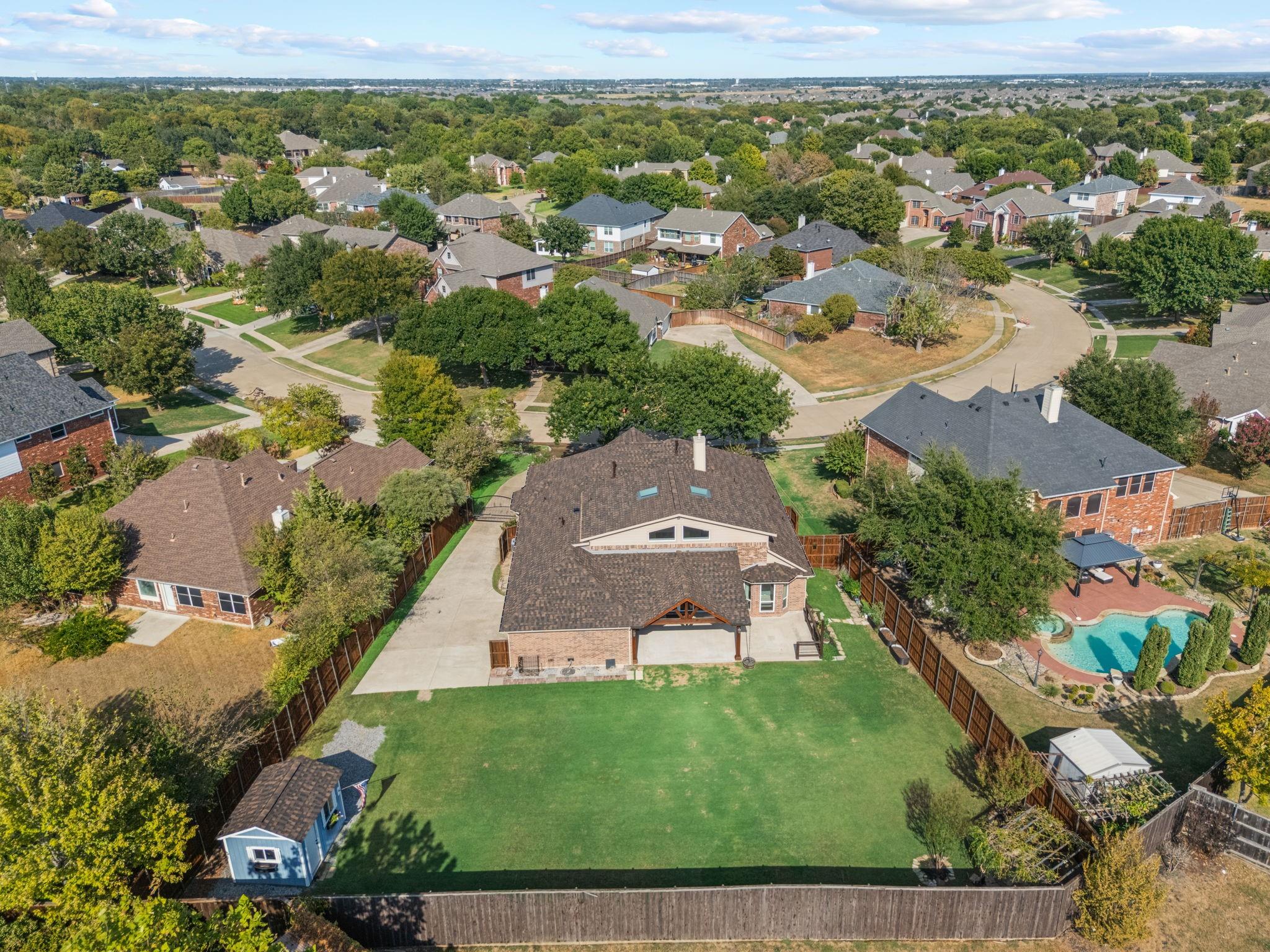 main property photo 25