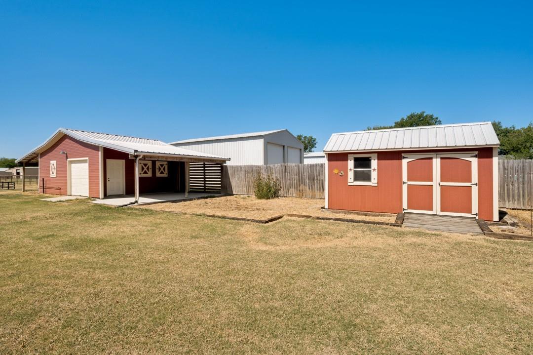 main property photo 15