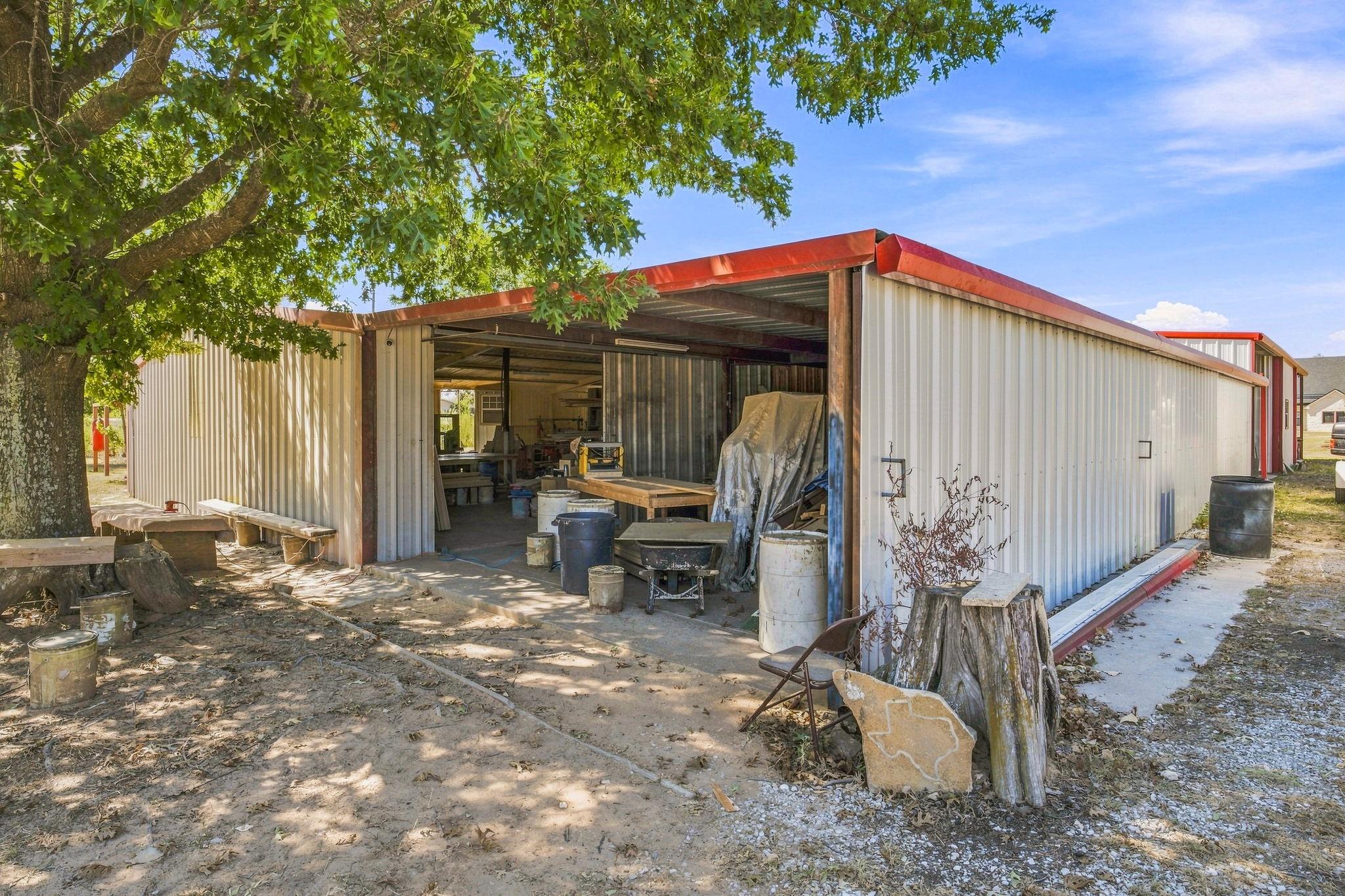 main property photo 26