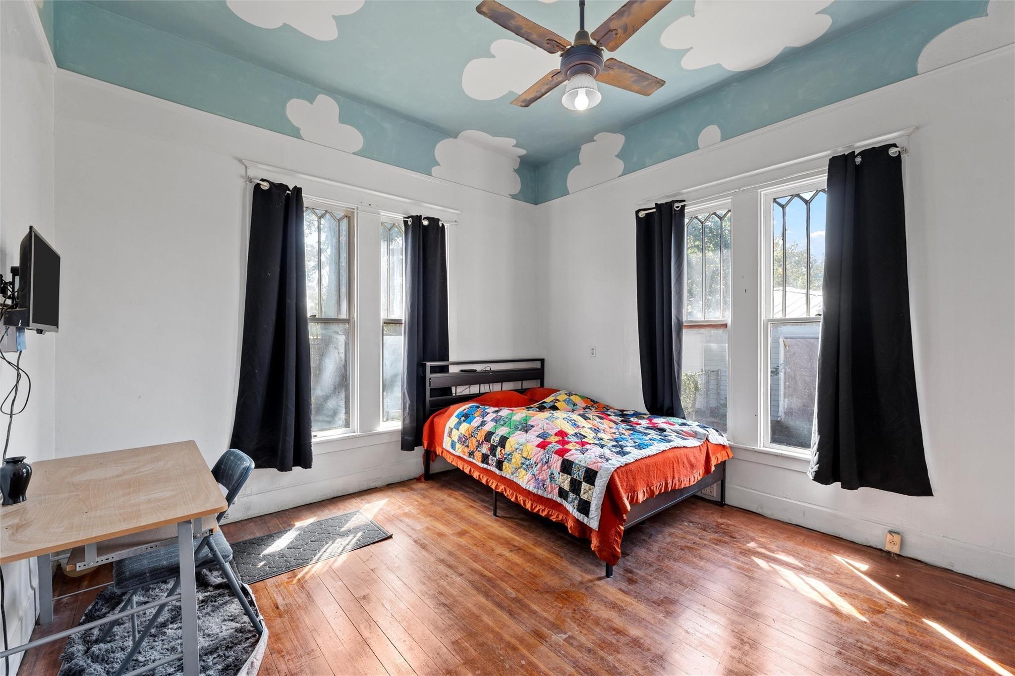 main property photo 12