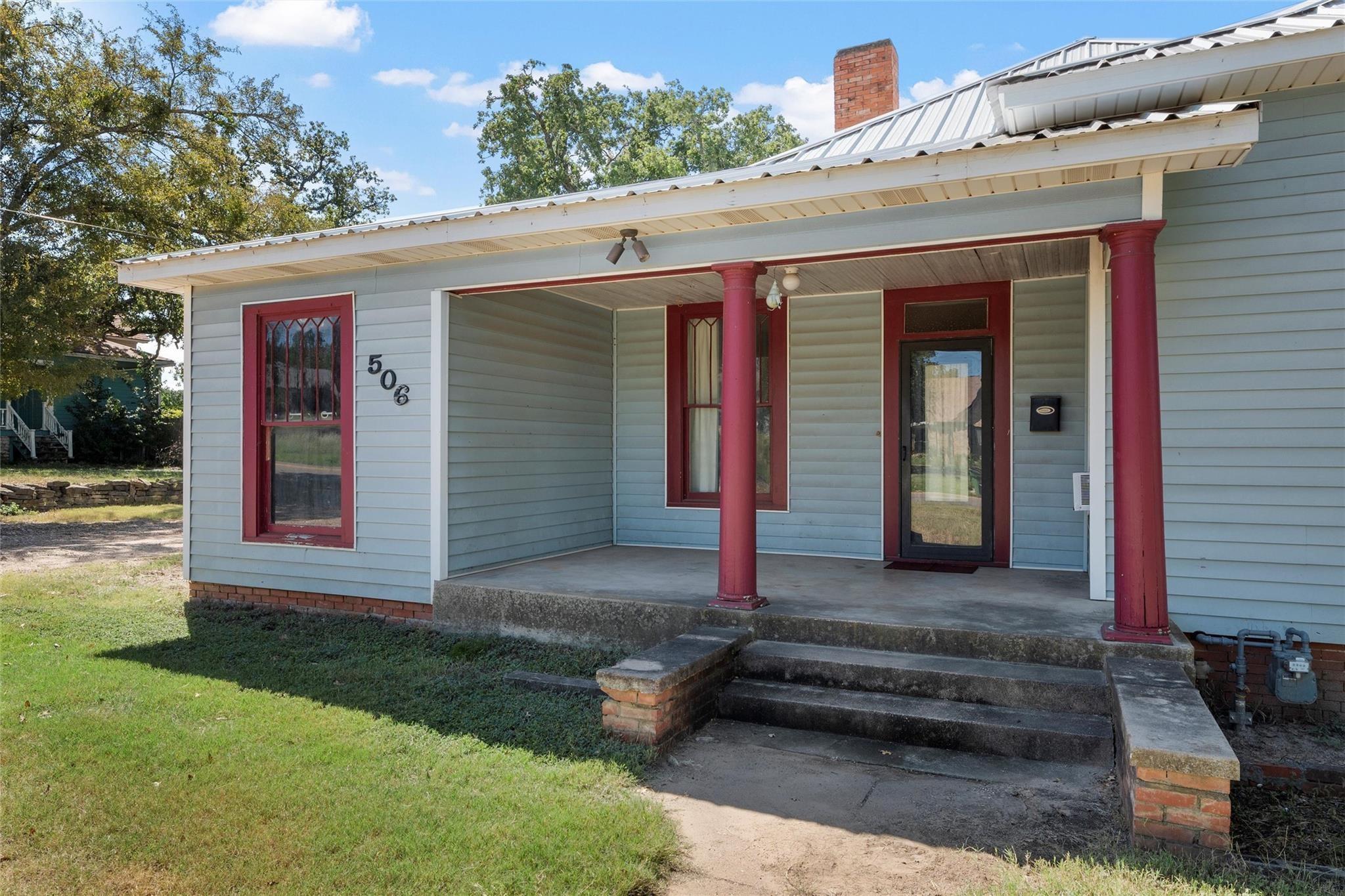 main property photo 2