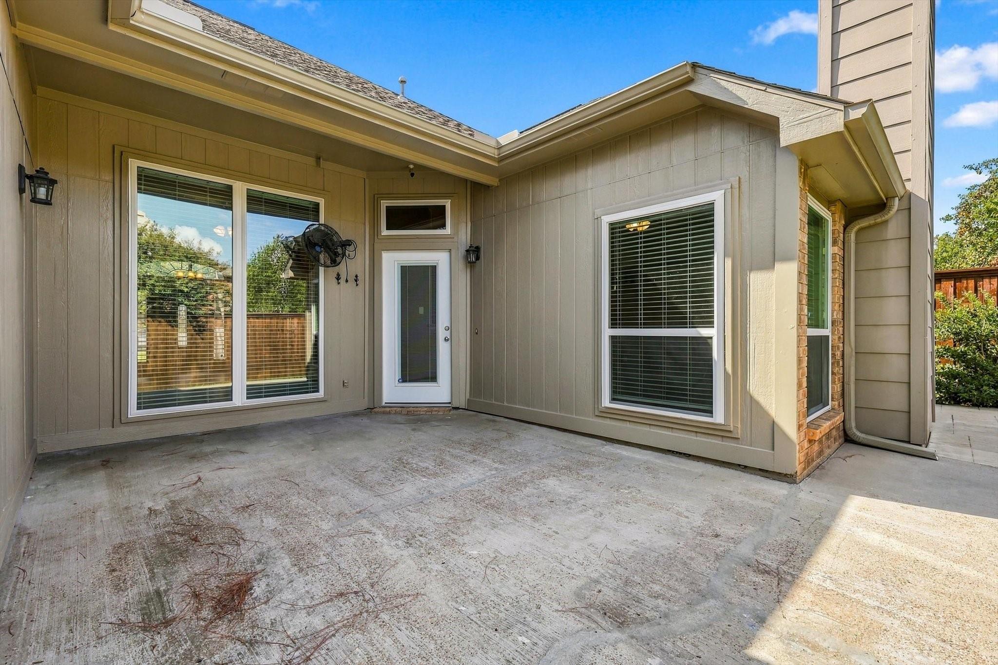main property photo 18