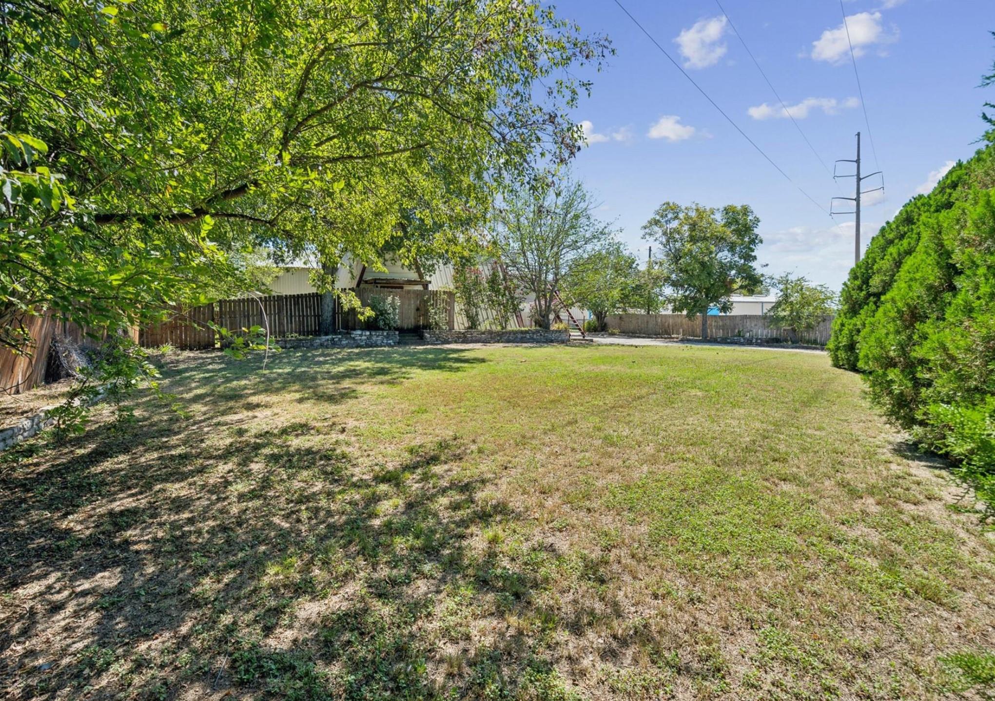 main property photo 32