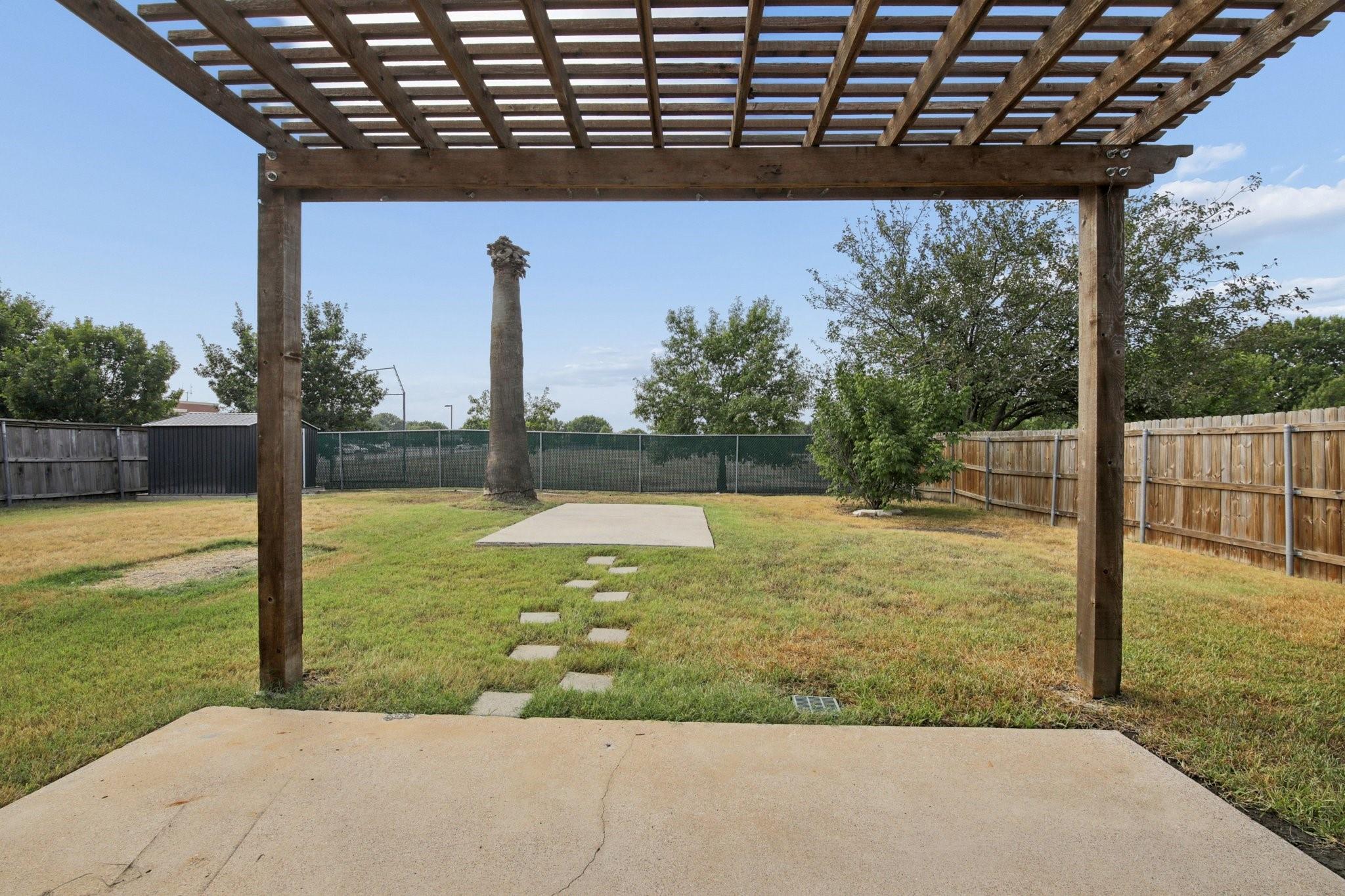 main property photo 29