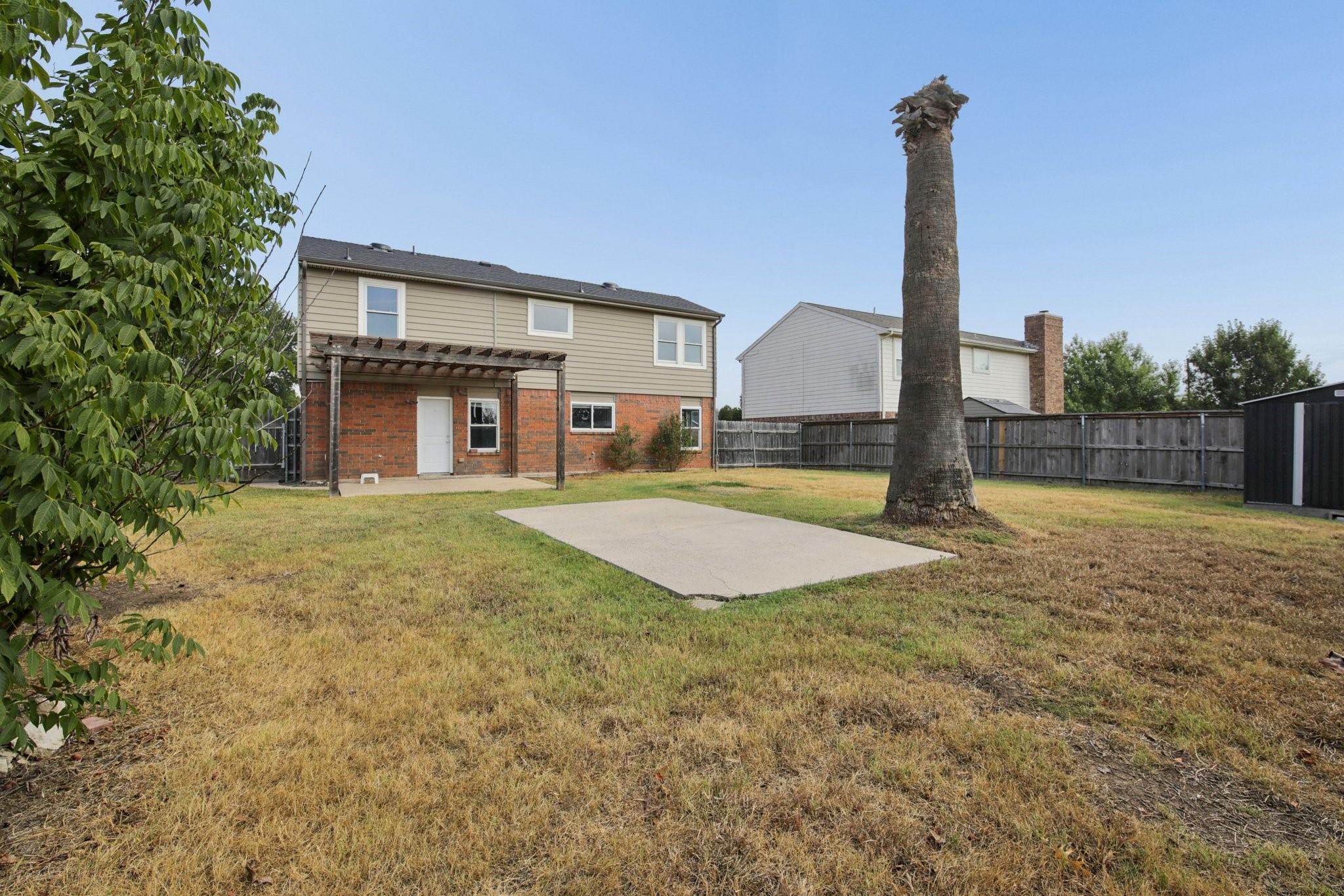main property photo 30