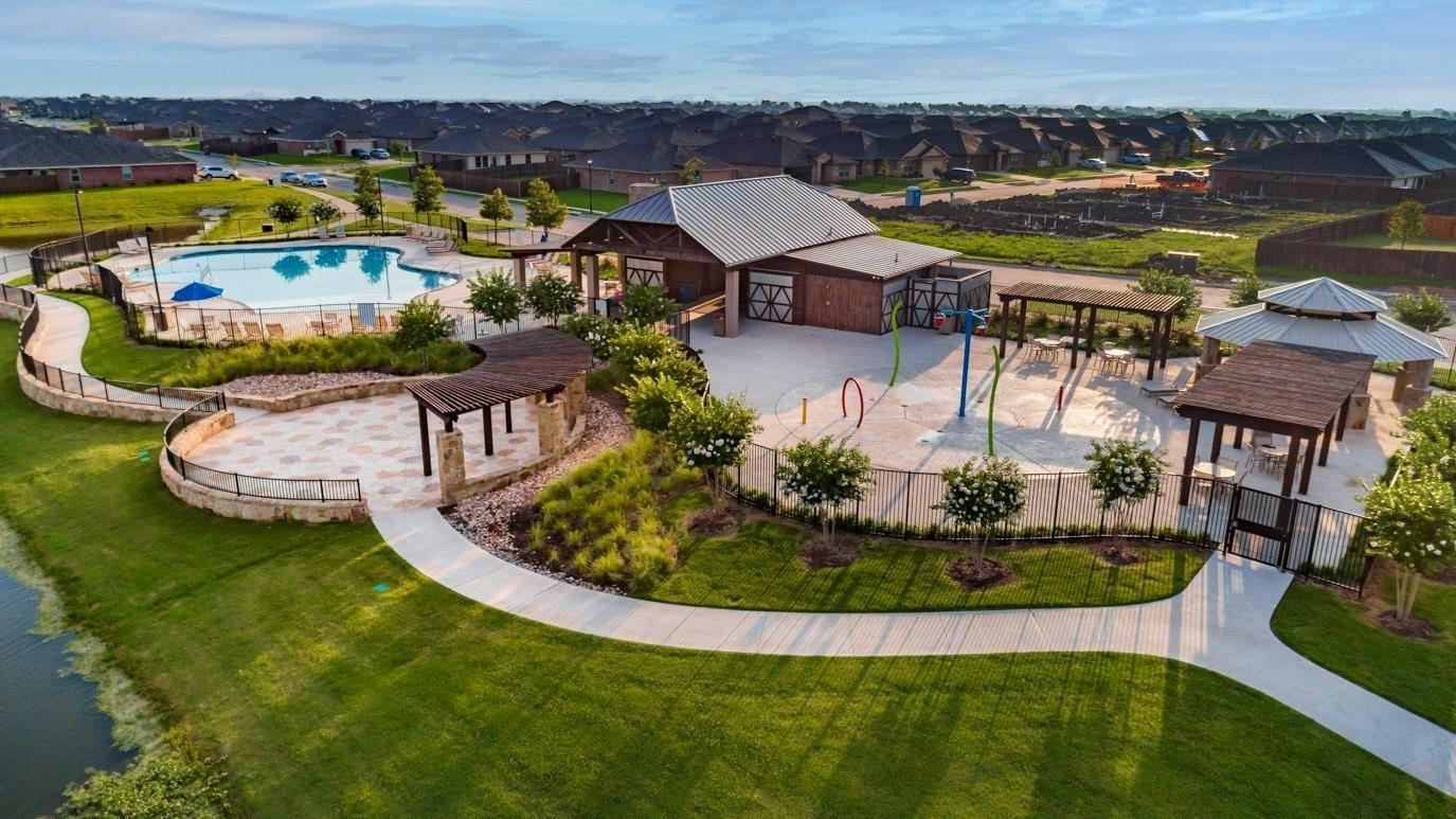 main property photo 24