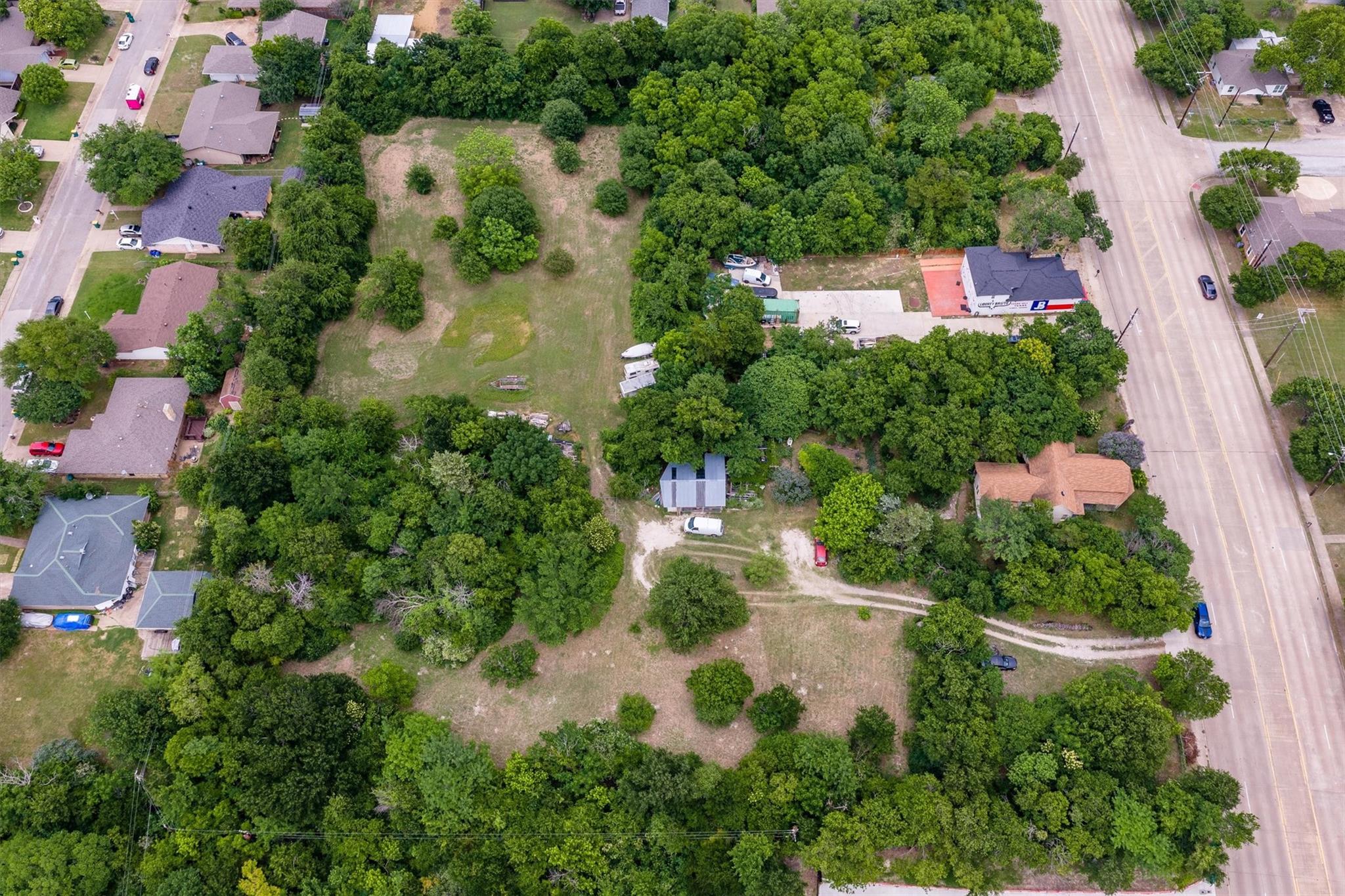main property photo 6
