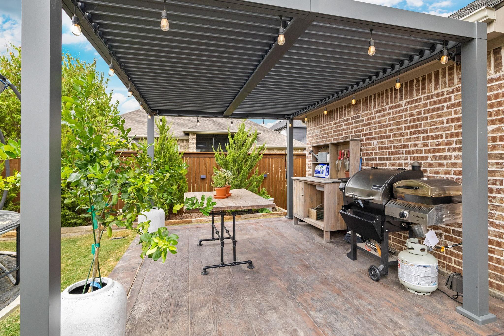 main property photo 33