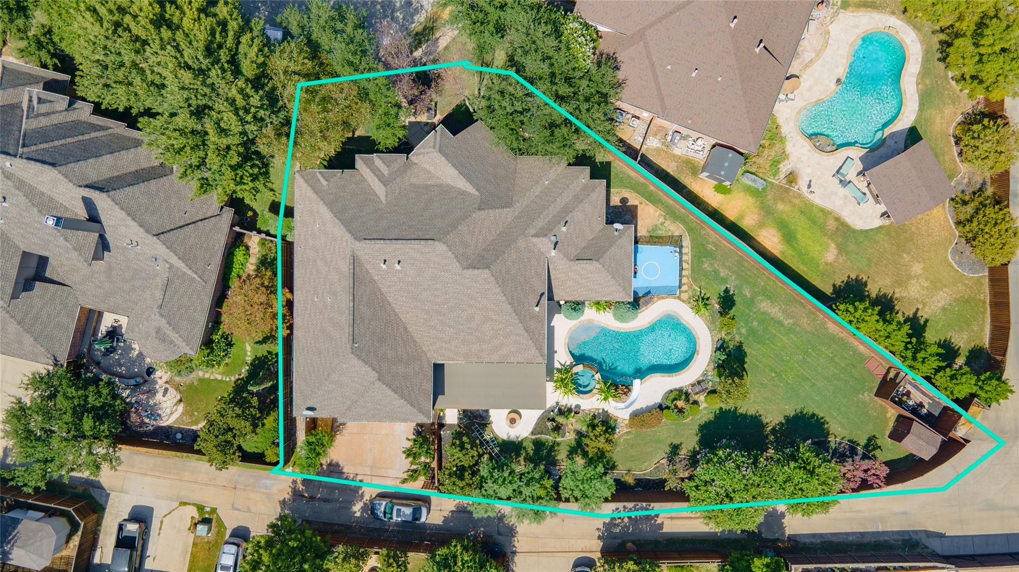 main property photo 39