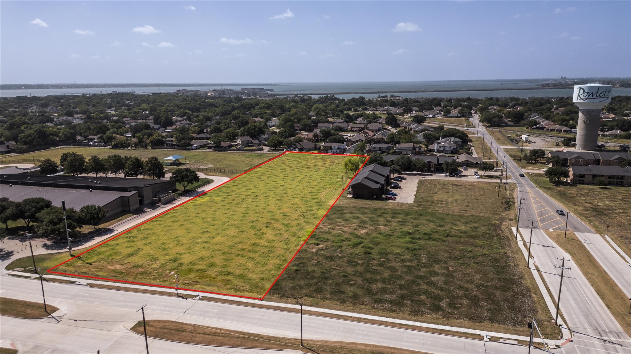 main property photo 10