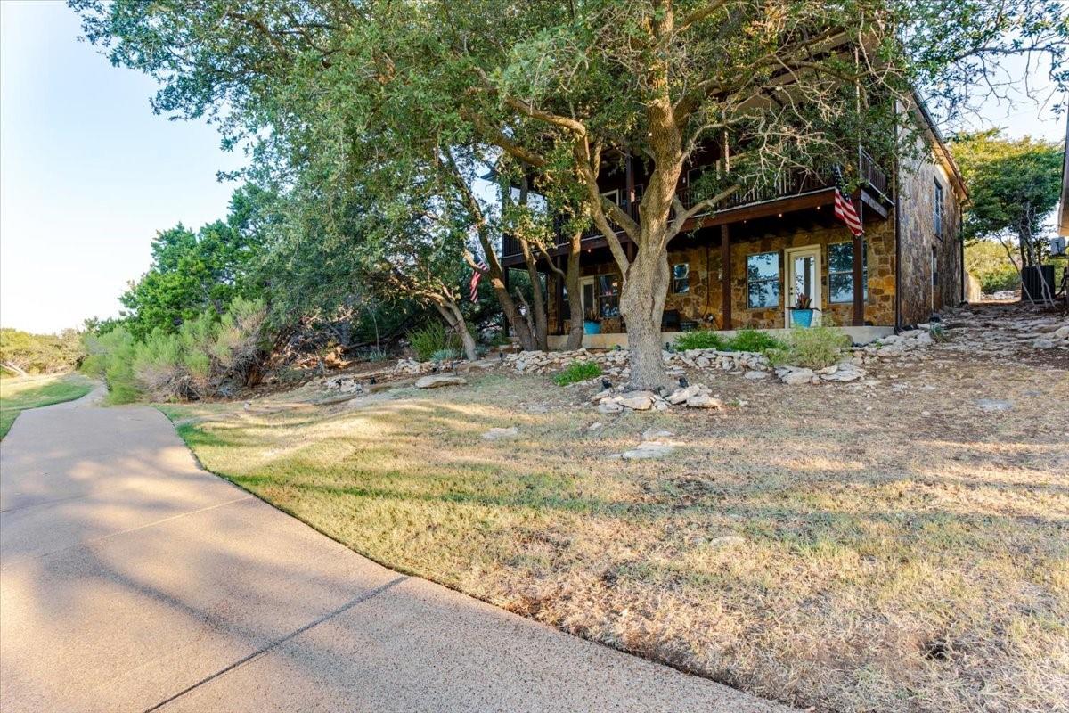 main property photo 22