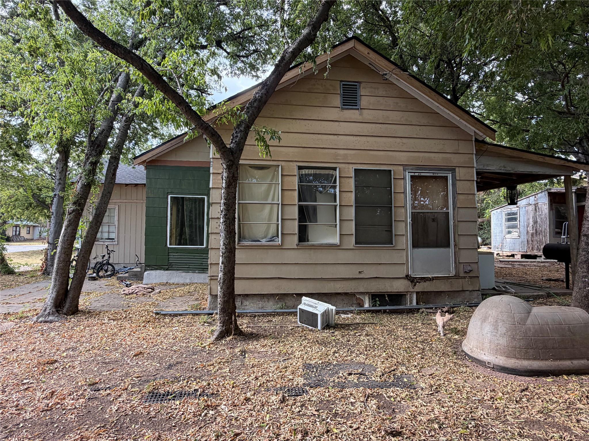 main property photo 14