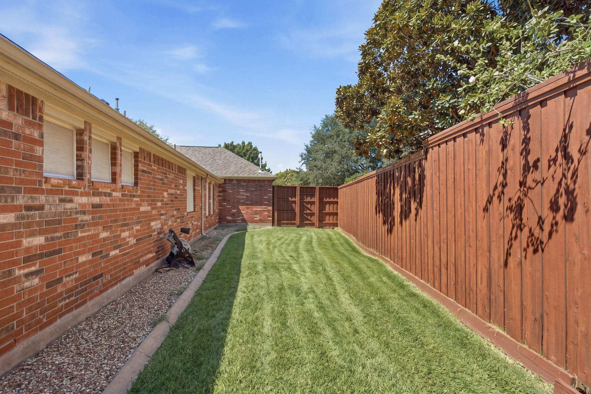 main property photo 30