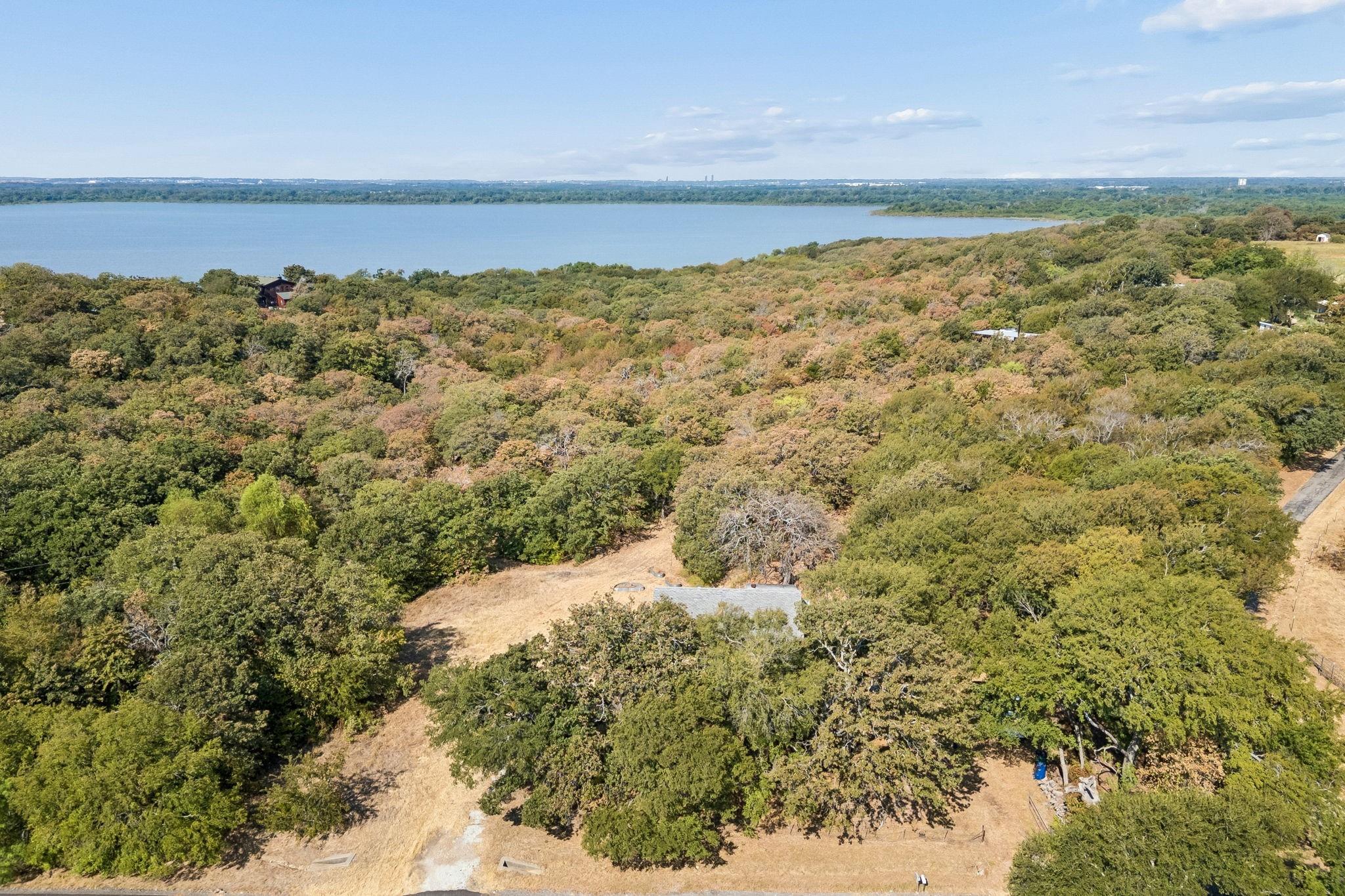 main property photo 23